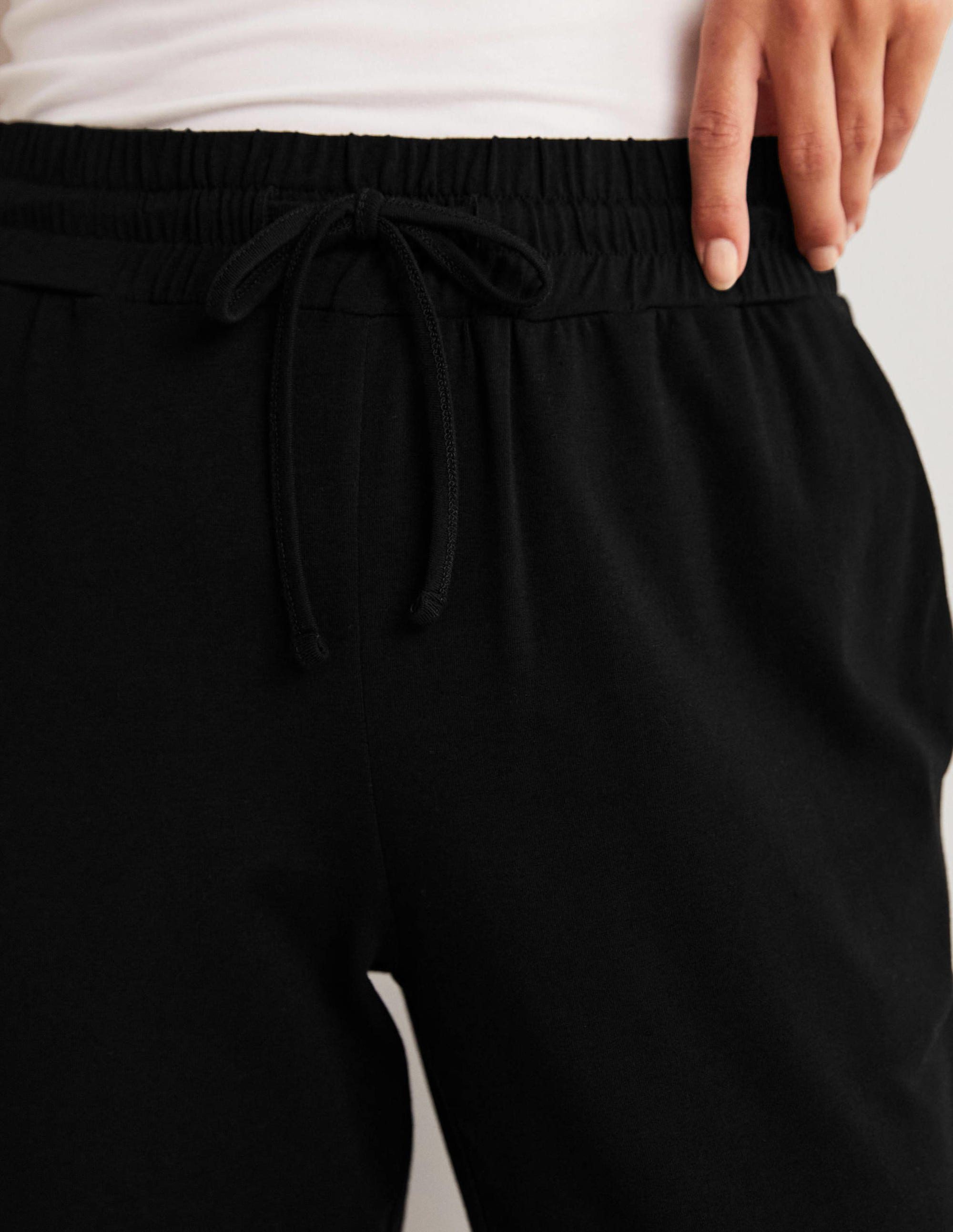 Cuffed Jersey Joggers-Black - Image 5