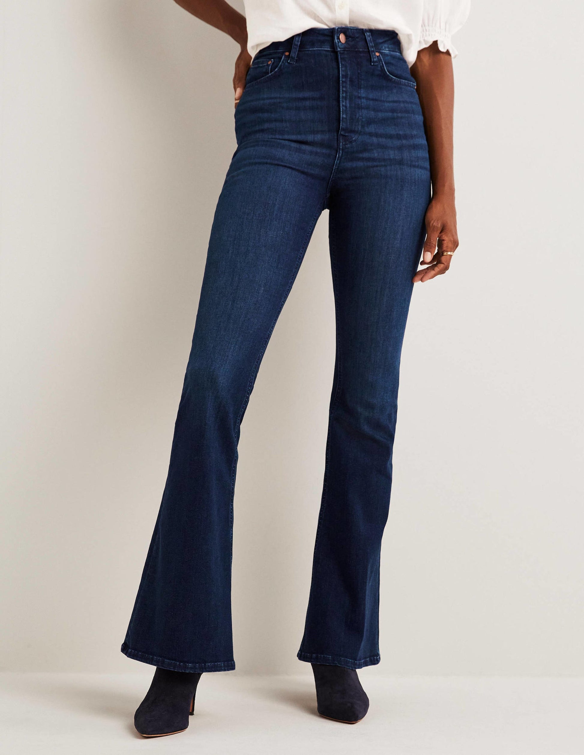 HIGH RISE FITTED FLARE-Dark Vintage Denim-2