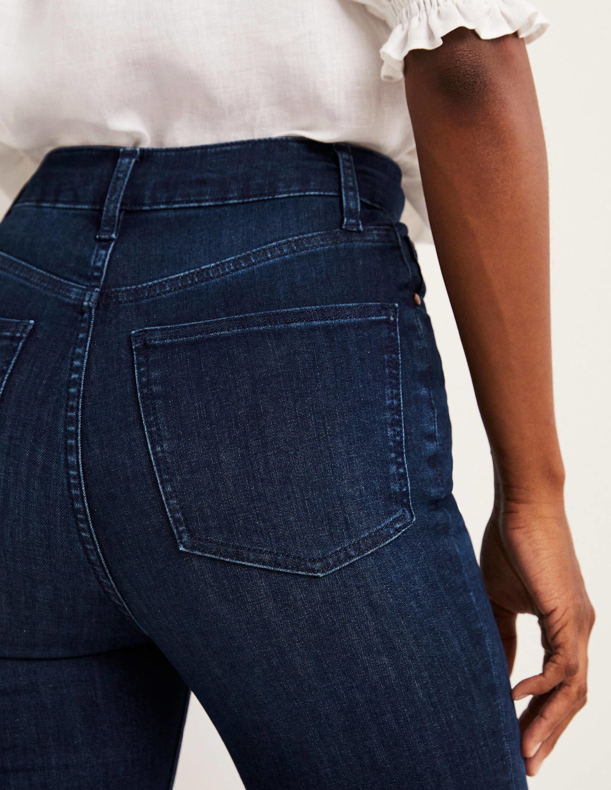 HIGH RISE FITTED FLARE-Dark Vintage Denim-5