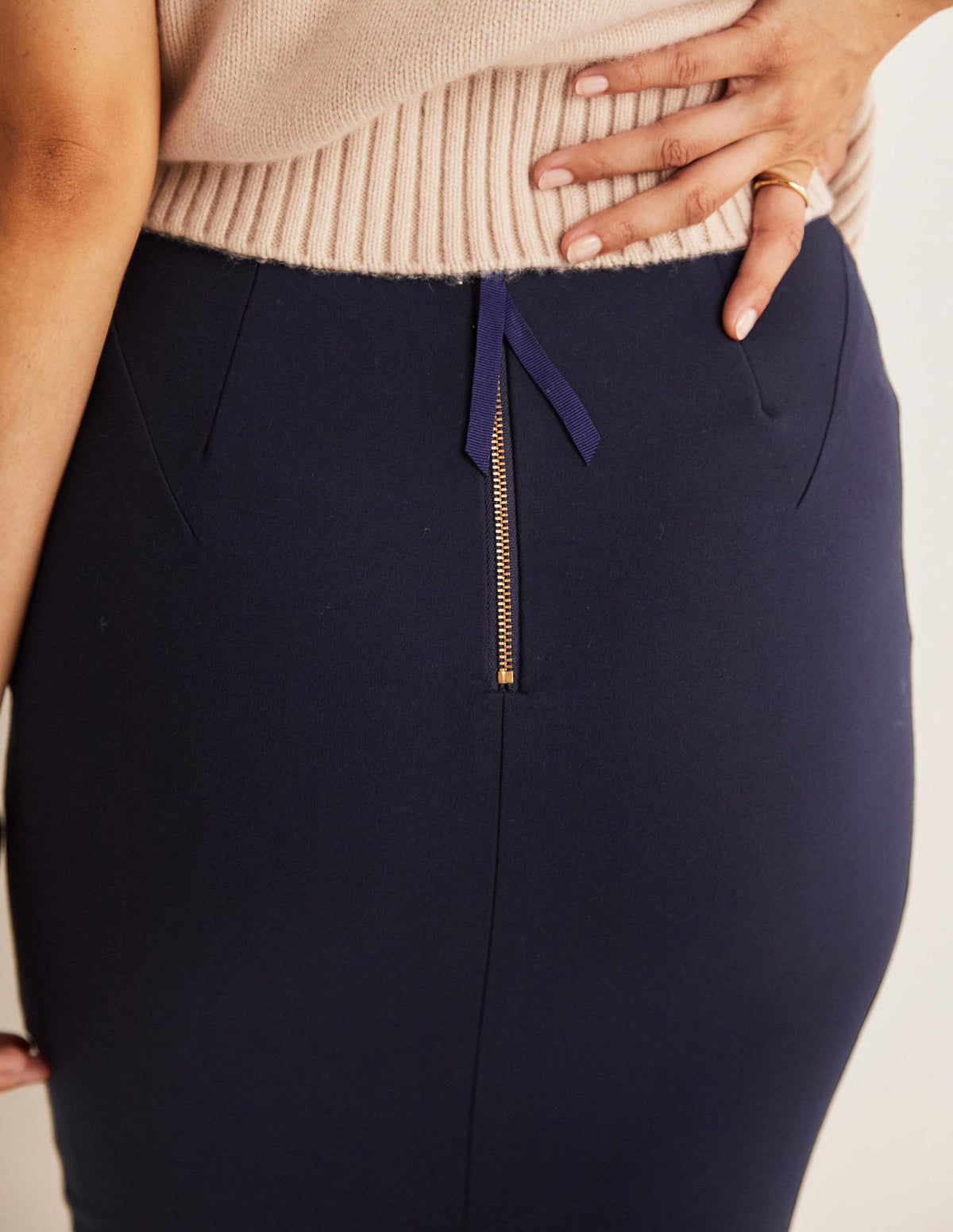 Hampshire Ponte Skirt-Navy - Image 6