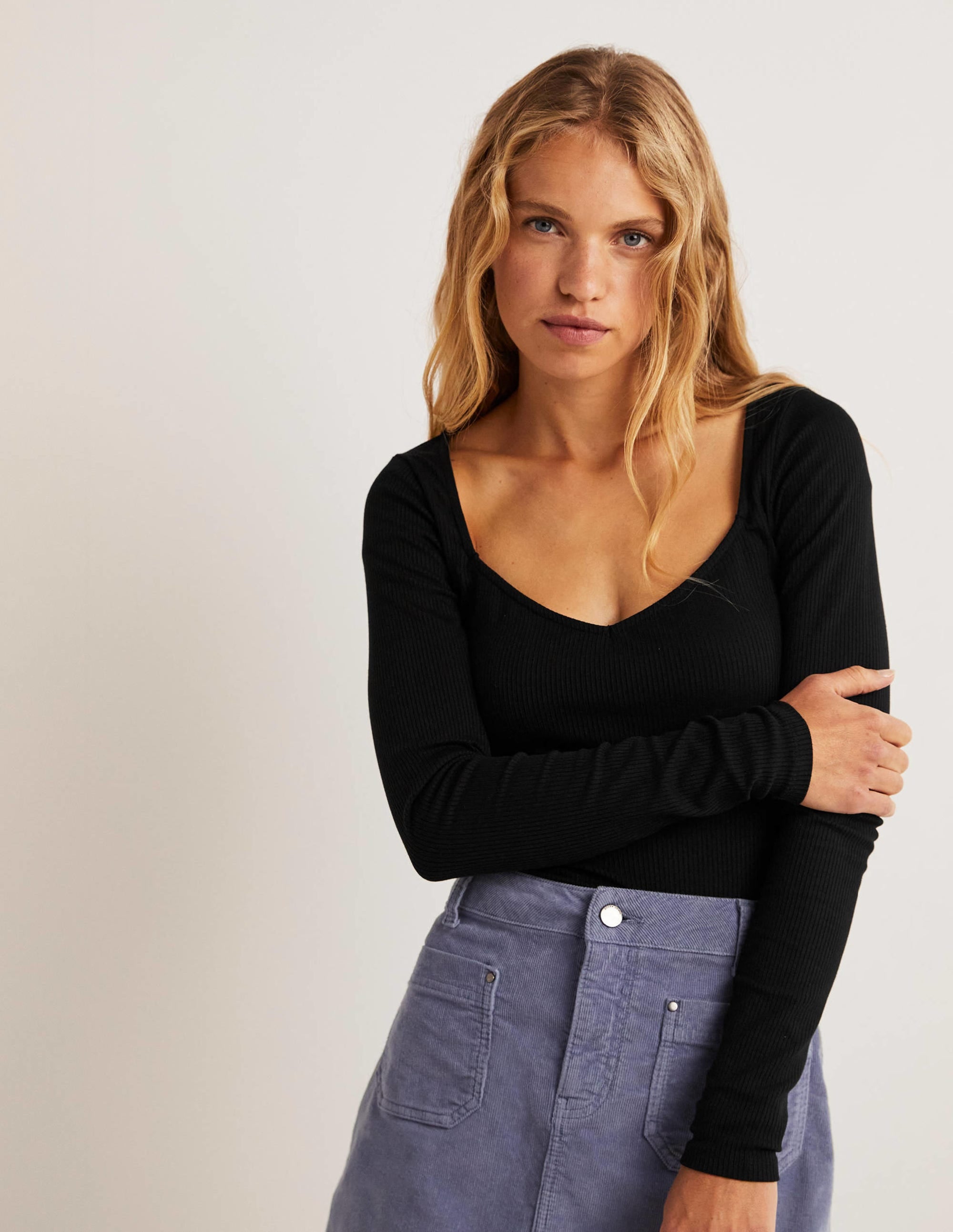 Soft Ribbed Sweetheart Top-Black - Image 1