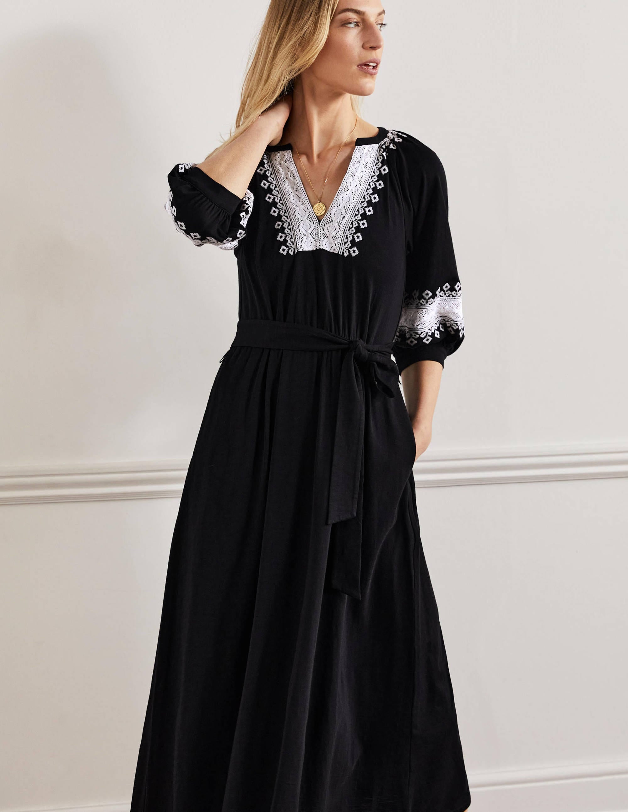 Crochet Trim Jersey Midi Dress-Black - Image 4