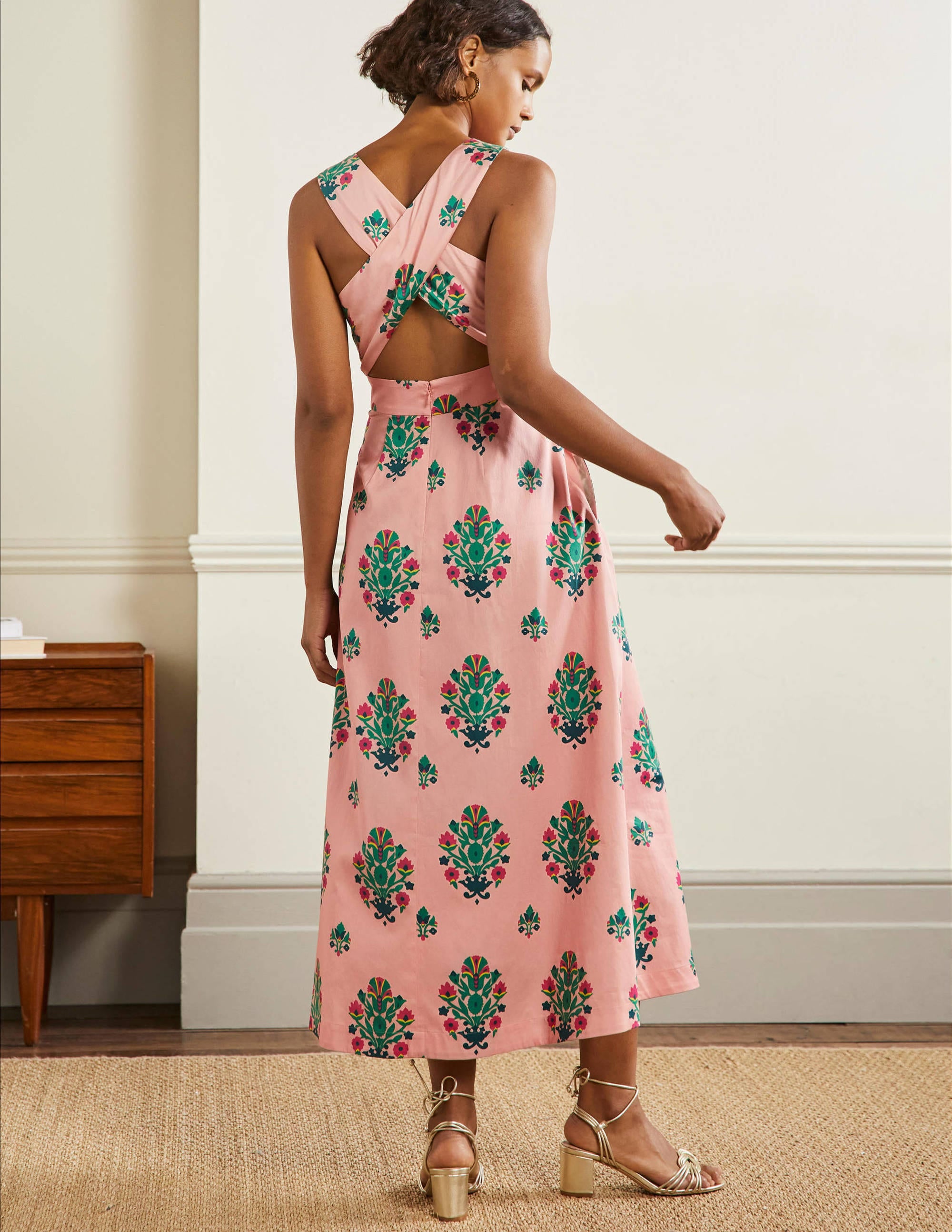 Elsa Back Detail Midi Dress-Milkshake, Bouquet Stamp - Image 3
