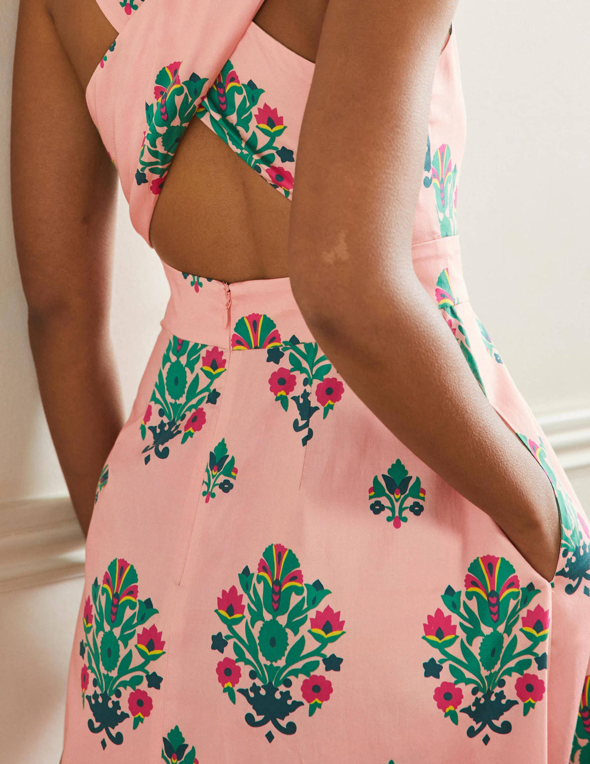 Elsa Back Detail Midi Dress-Milkshake, Bouquet Stamp-4