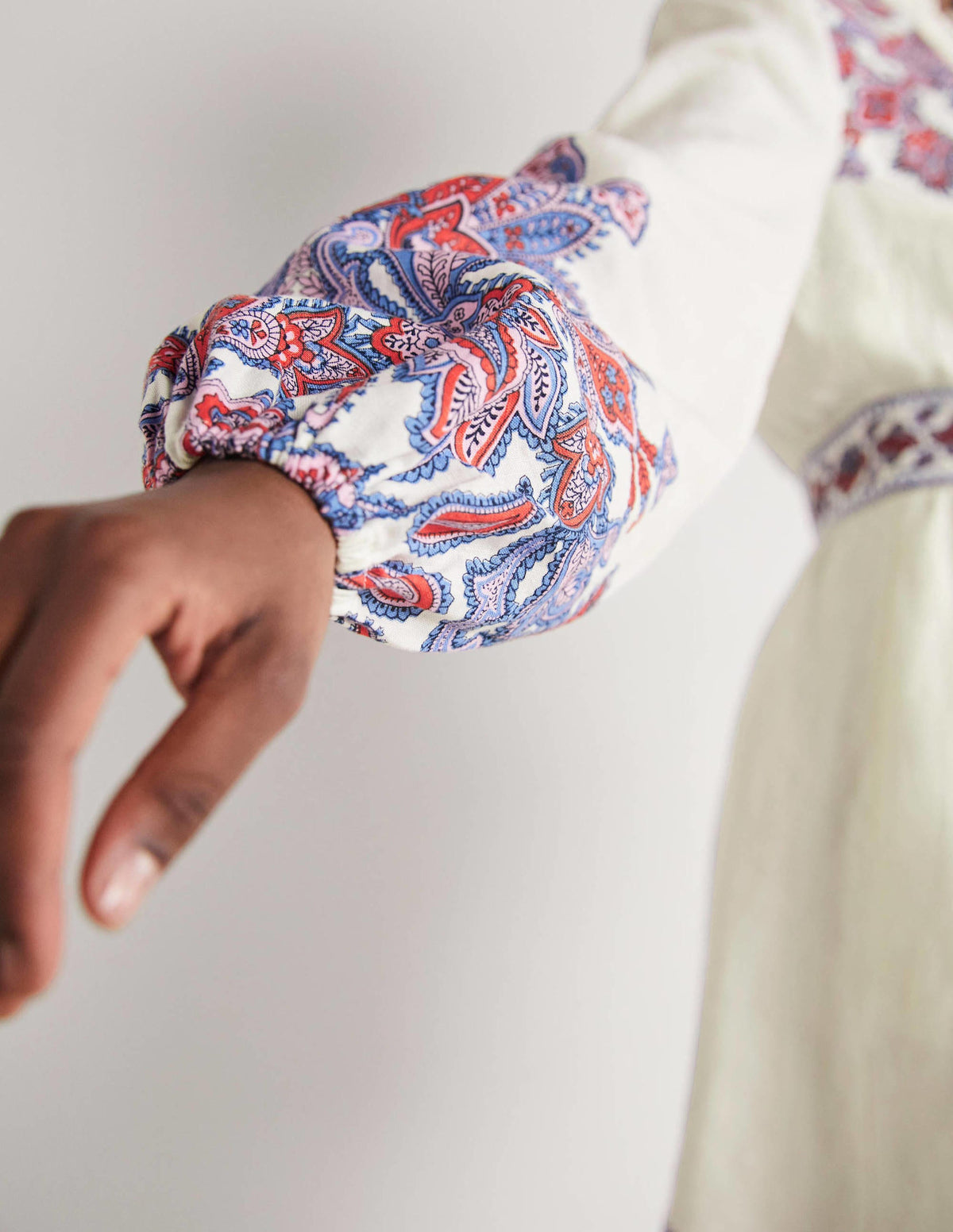 Flora Linen Mini Dress-Ivory, Paisley Bud - Image 5
