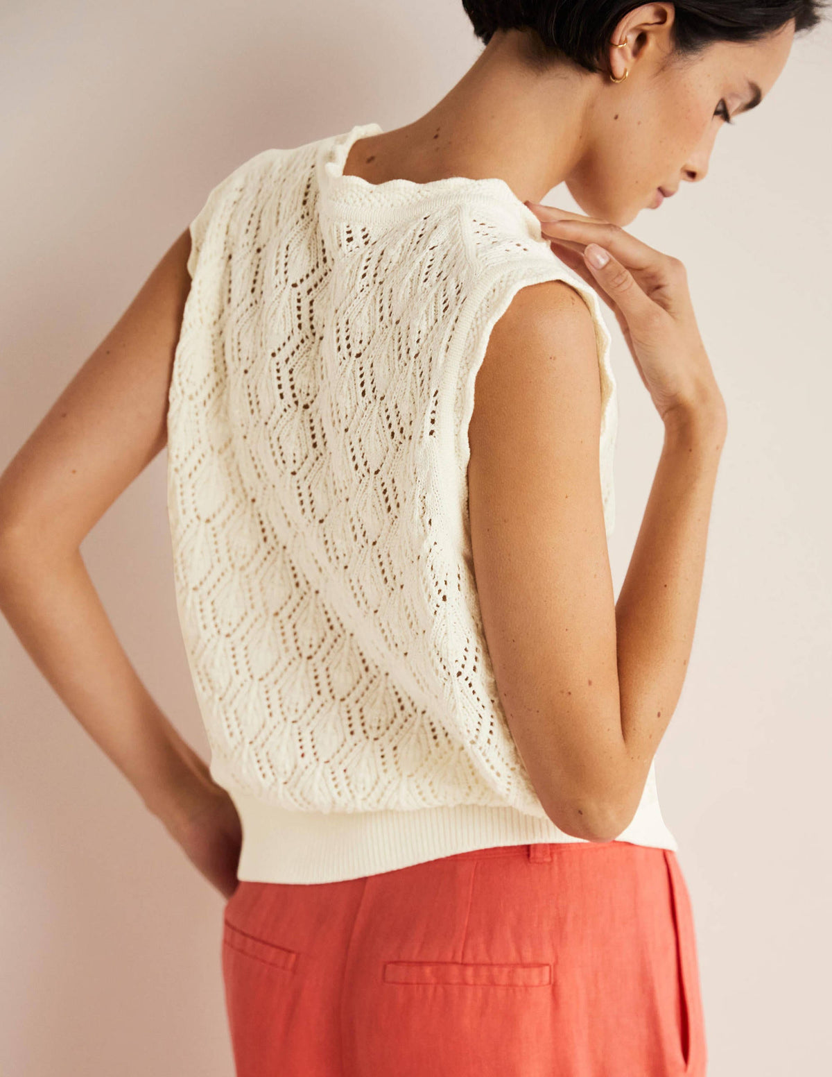 Scallop Crochet Knitted Vest-Ivory - Image 3
