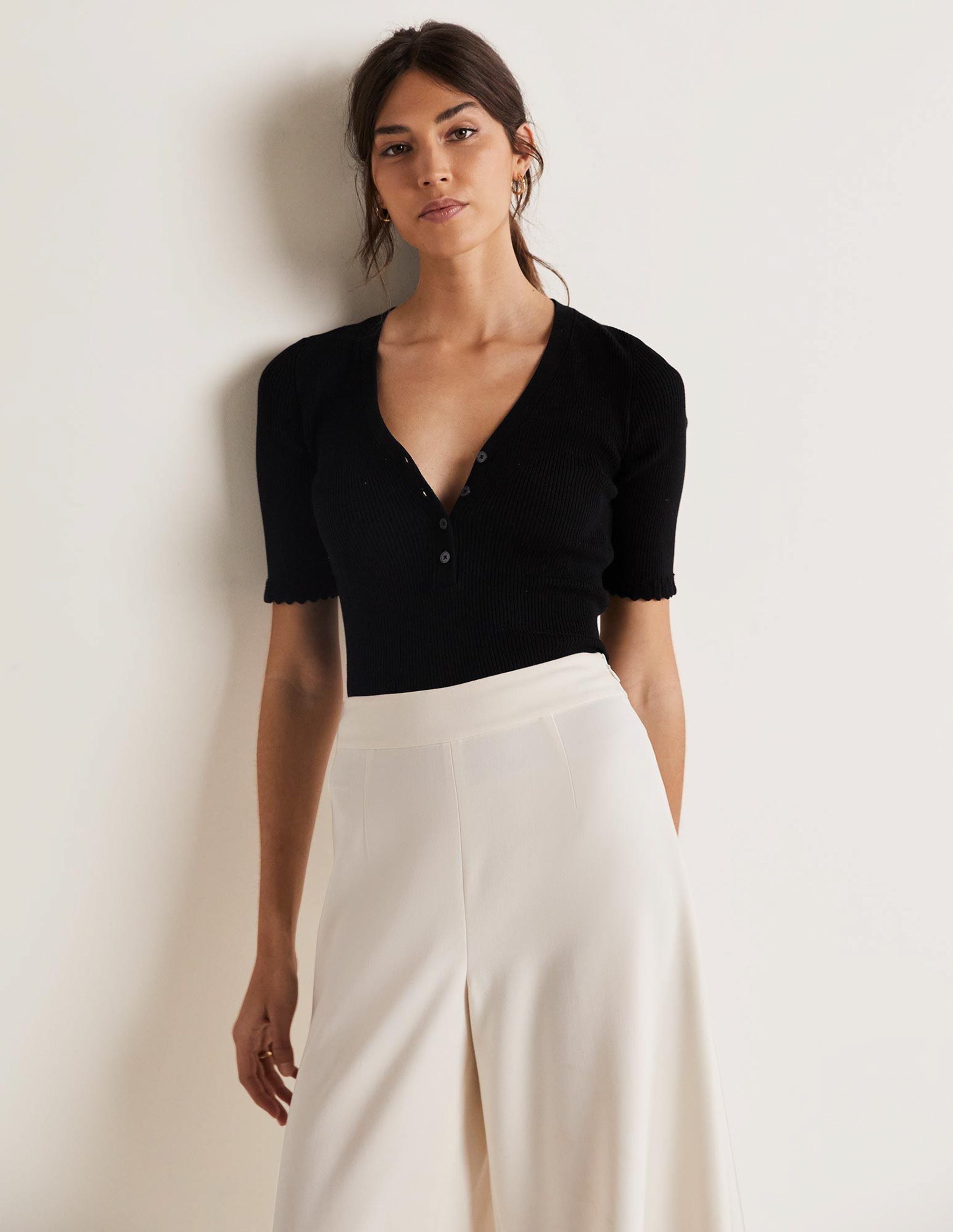 Ribbed Knitted T-shirt-Black - Image 1