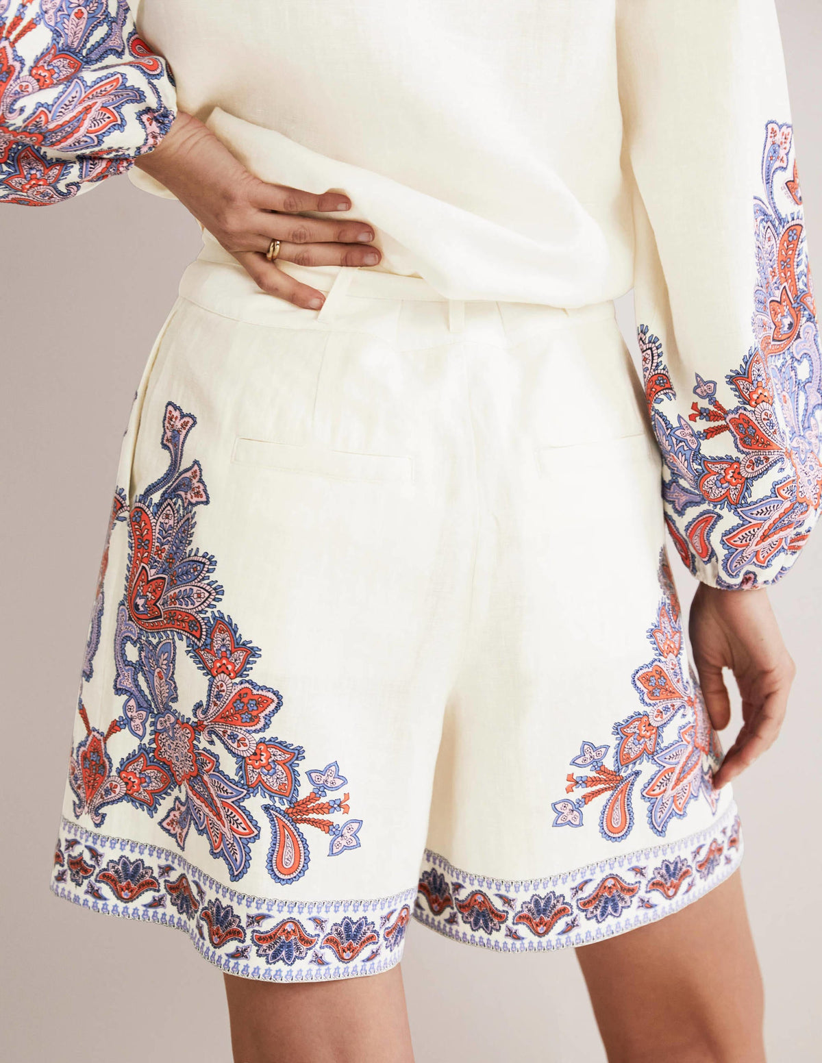 Alma Tie Waist Linen Shorts-Ivory, Paisley Bud - Image 3