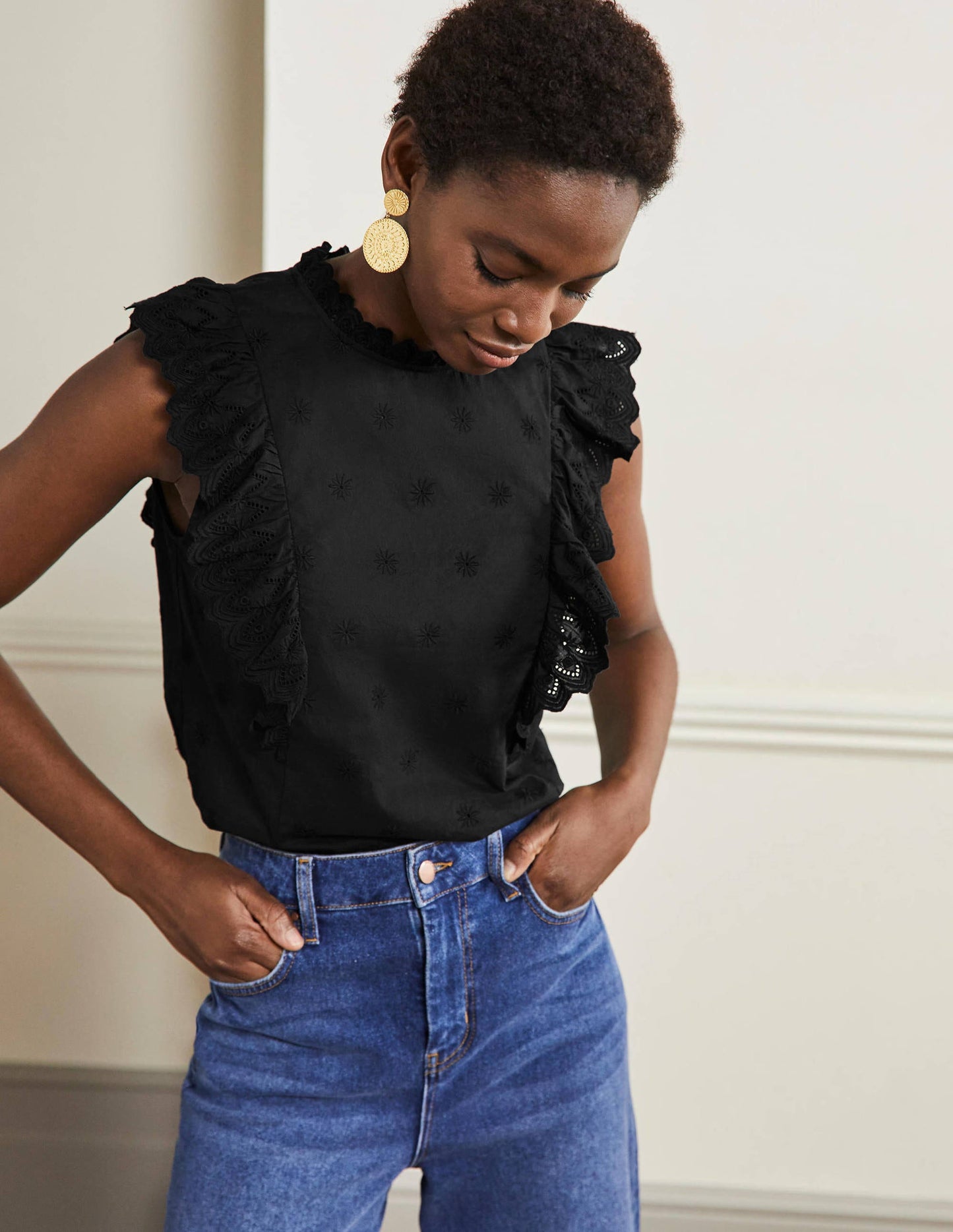 Nina Sleeveless Broderie Top-Black