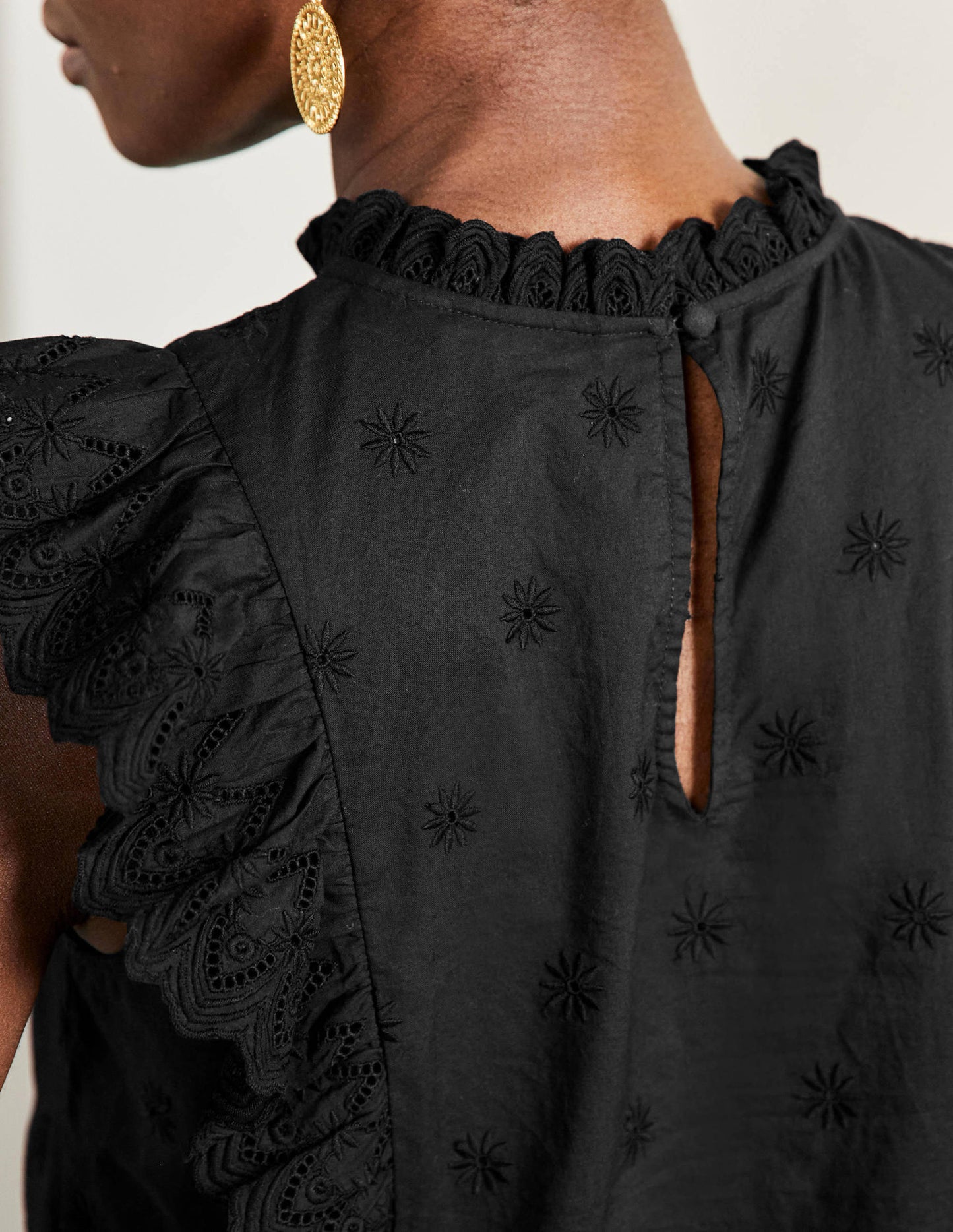 Nina Sleeveless Broderie Top-Black