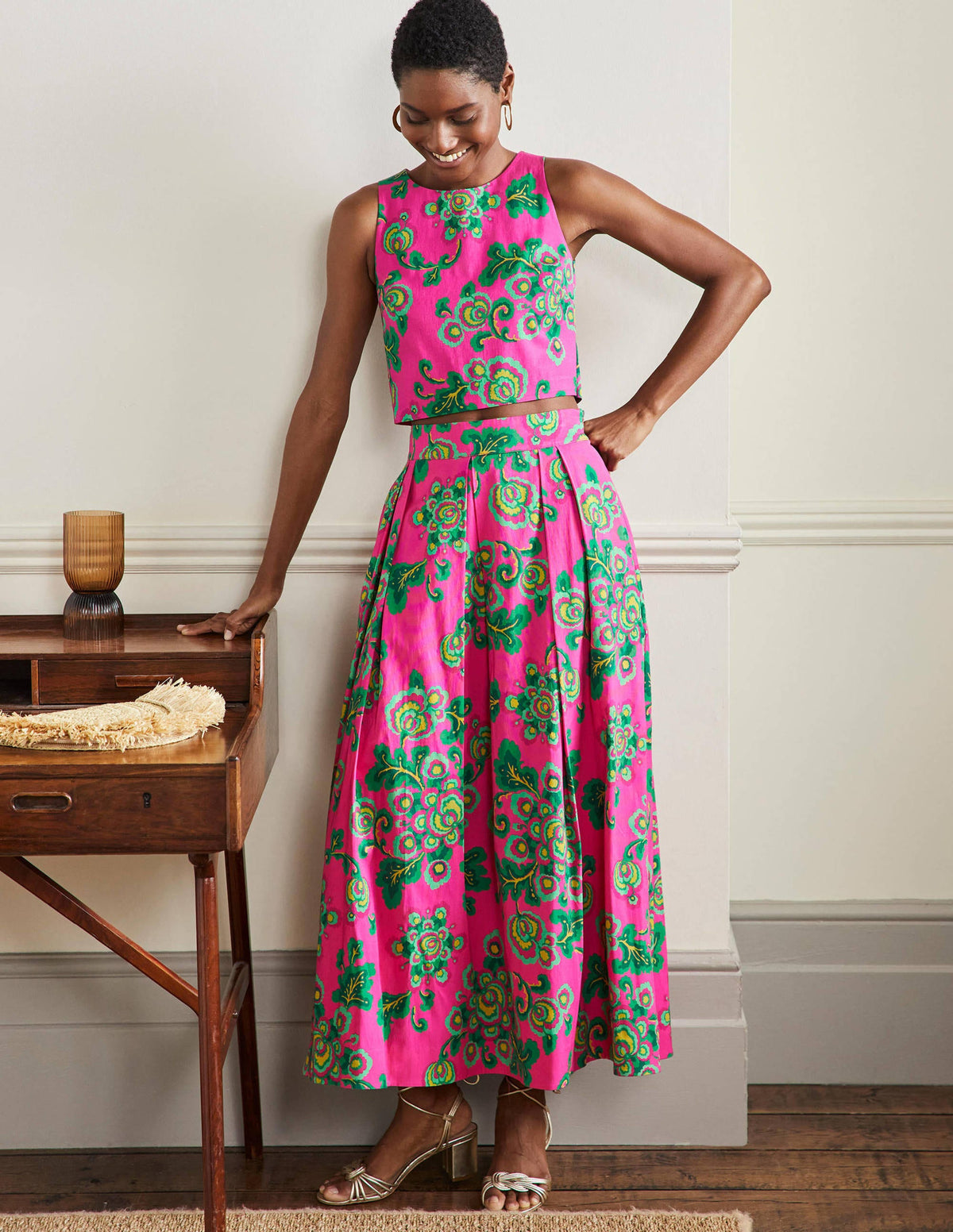 Scarlett Cropped Top-Party Pink, Wild Blooms - Image 4
