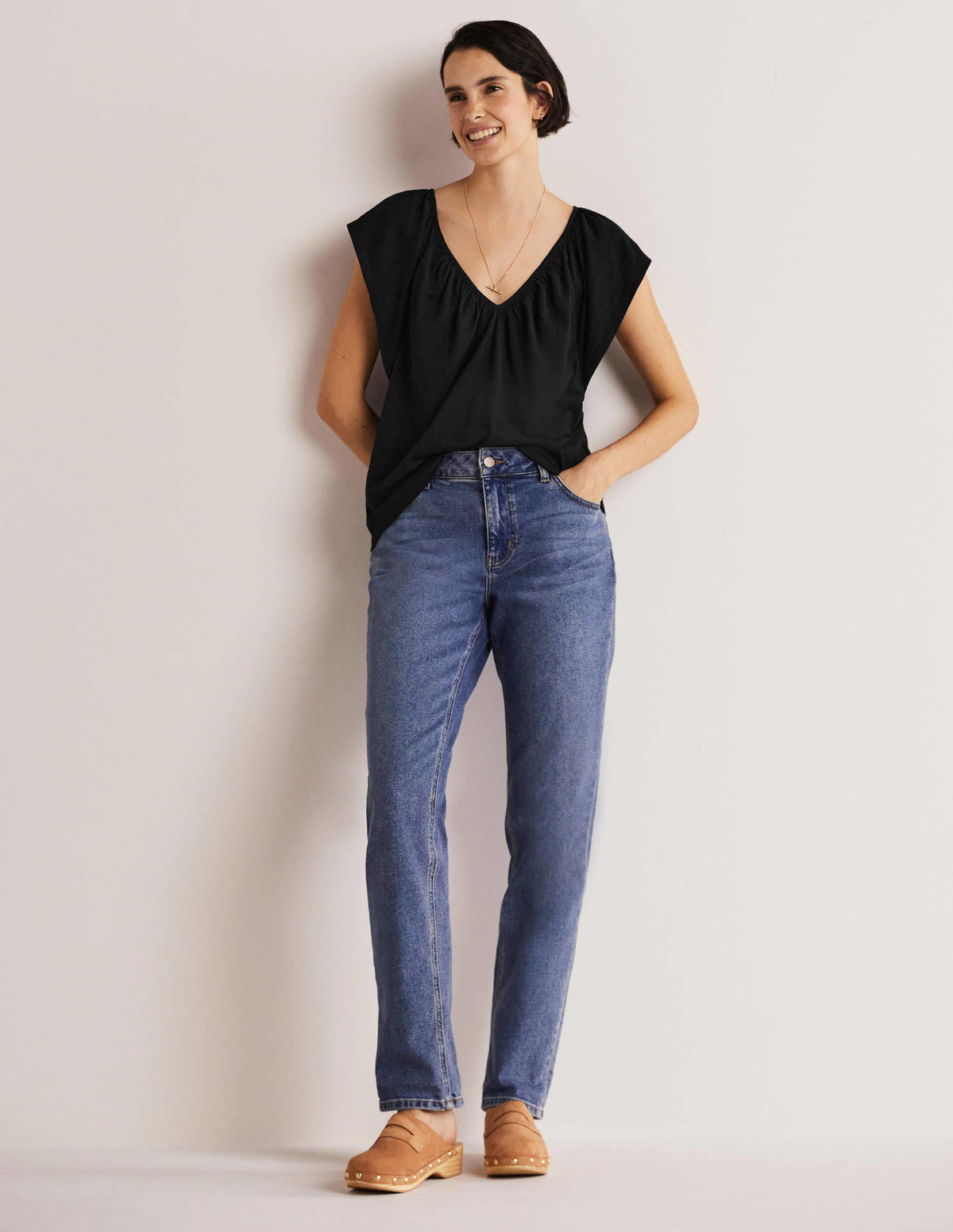 Flutter Sleeve V-neck T-shirt-Black - Image 4