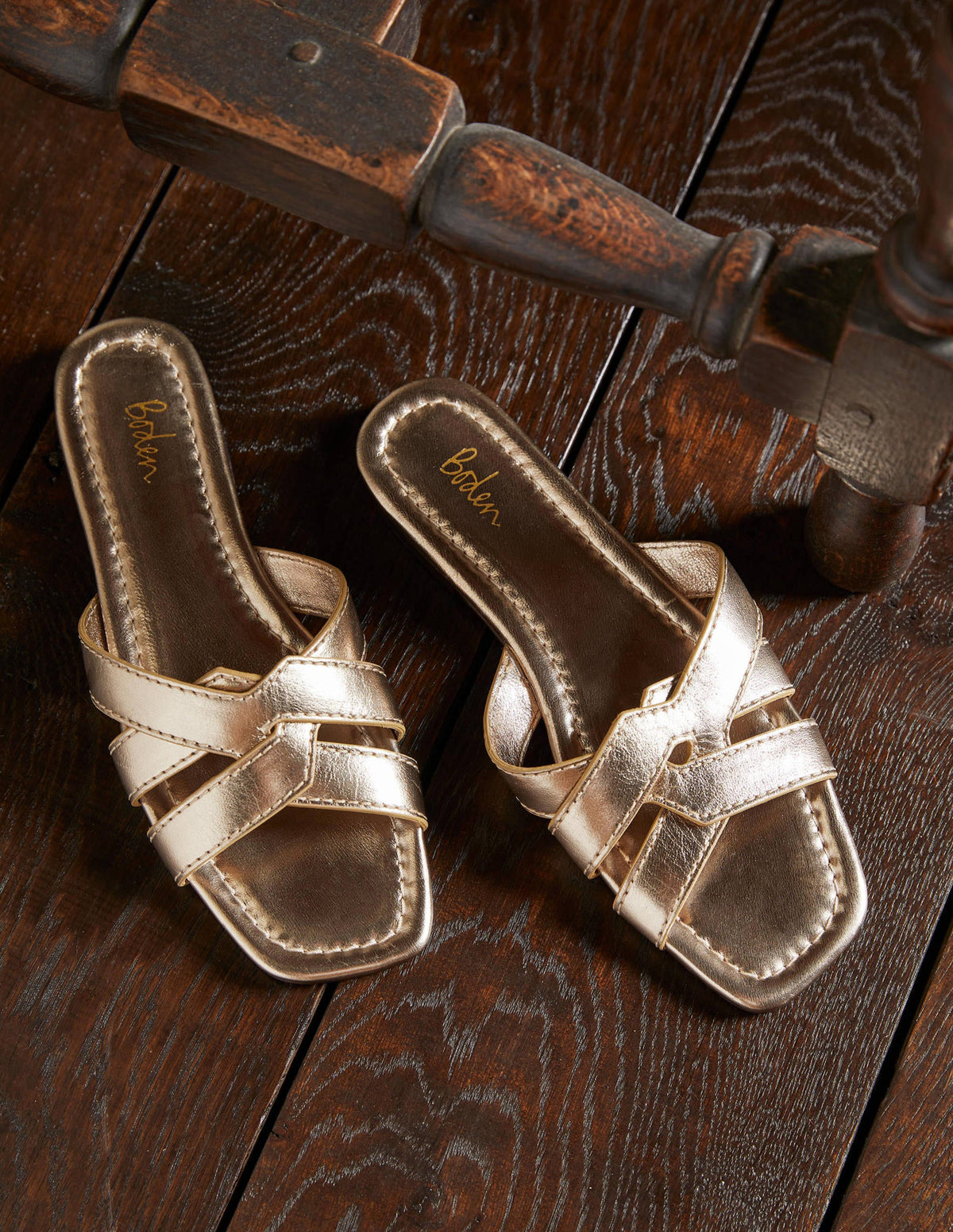 Geometric Flat Slides-Pale Gold Metallic-1