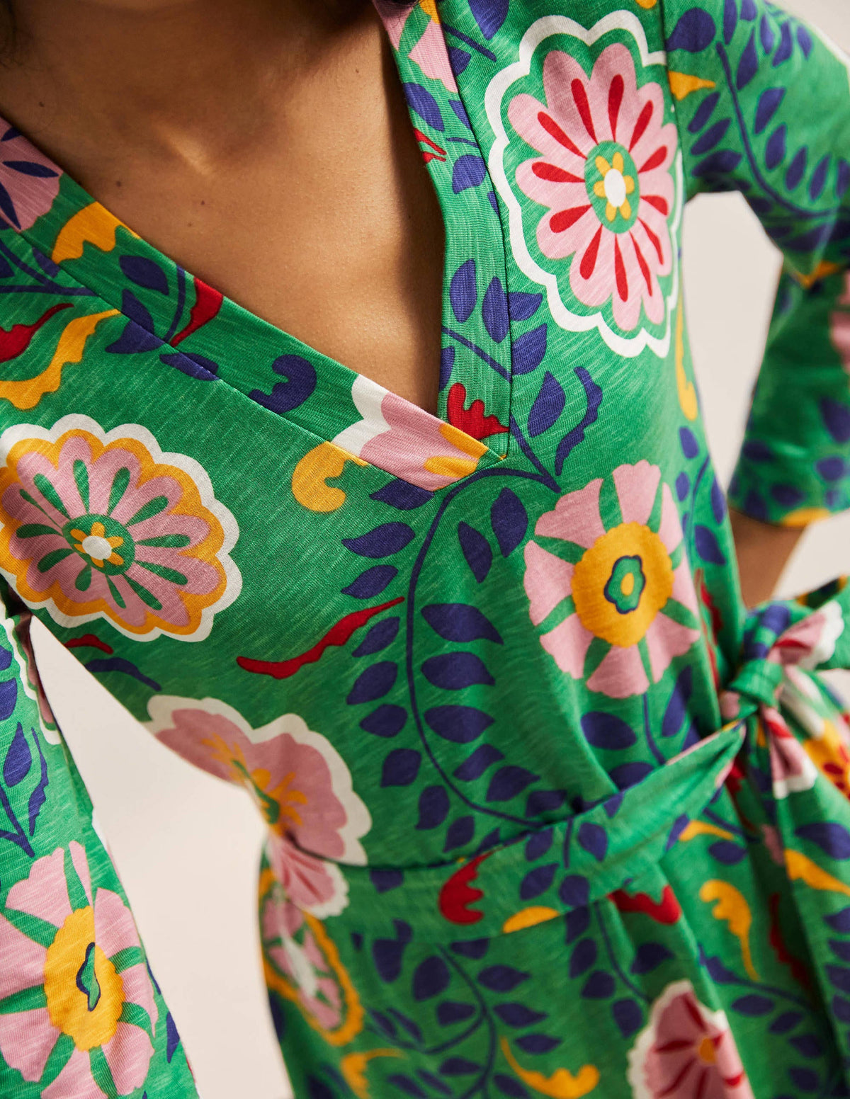 Jersey Kaftan Midi Dress-English Ivy, Opulent Garden - Image 2