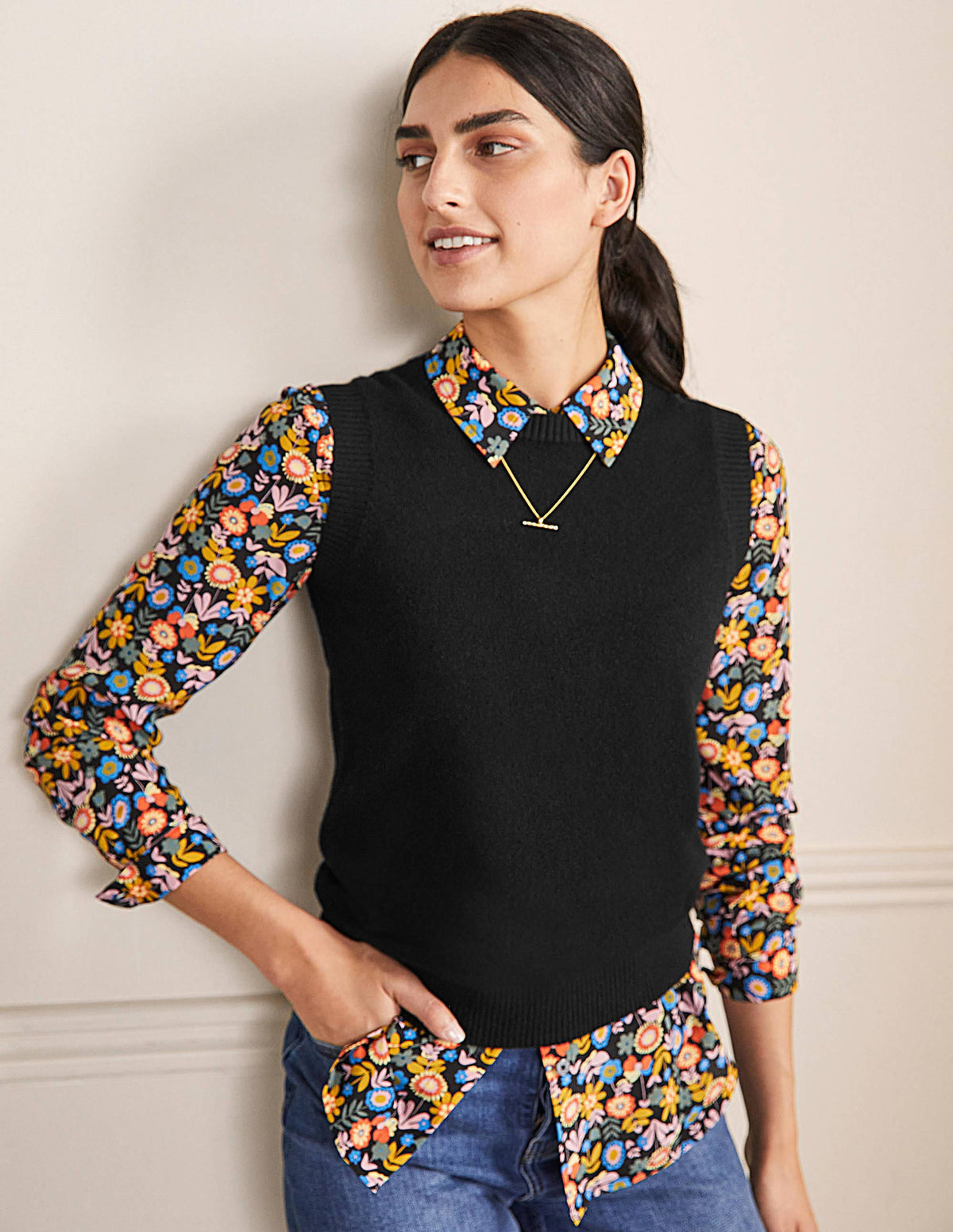Cashmere Knitted Sweater Vest-Black-1