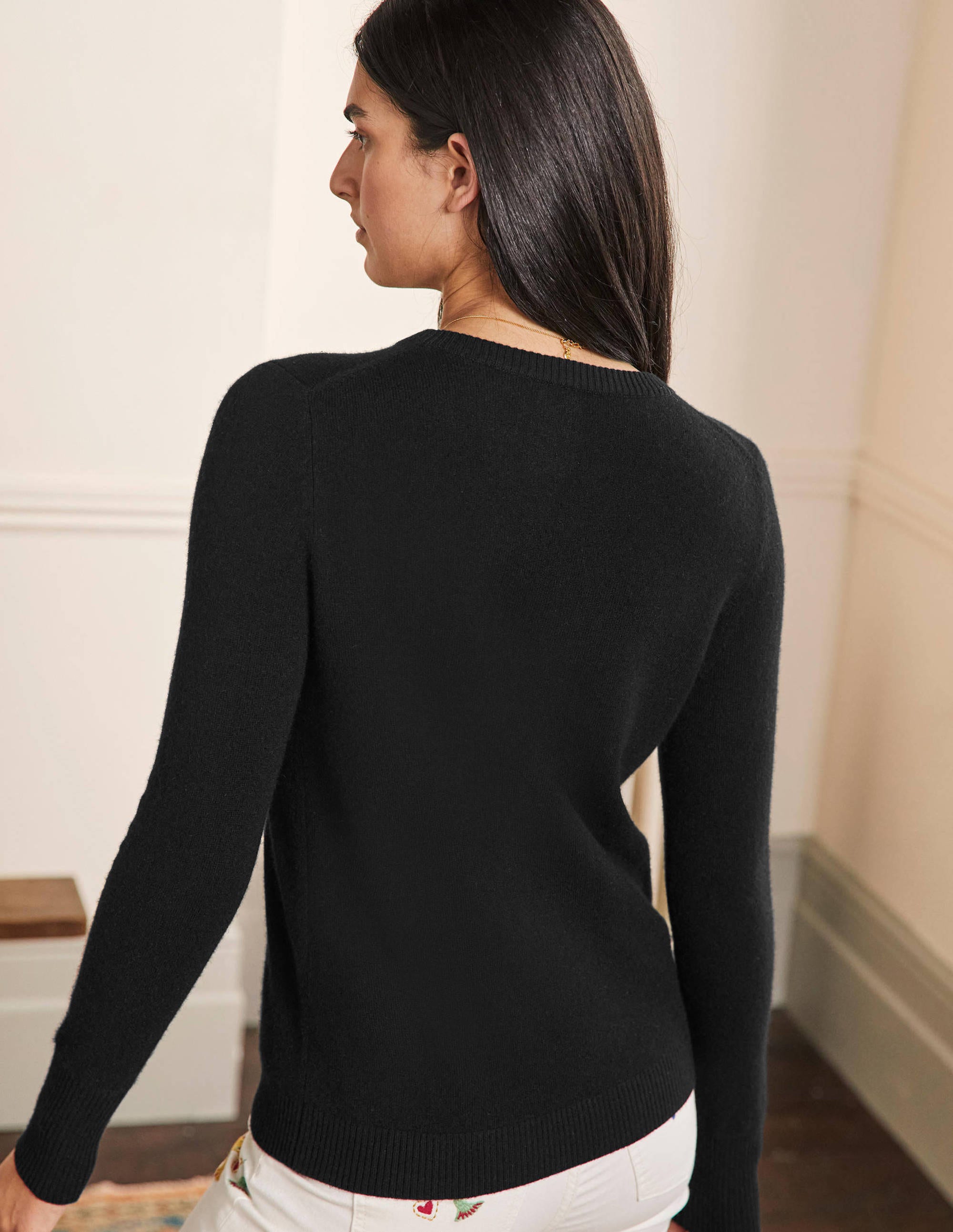 Cashmere Crew Neck Sweater-Black - Image 3