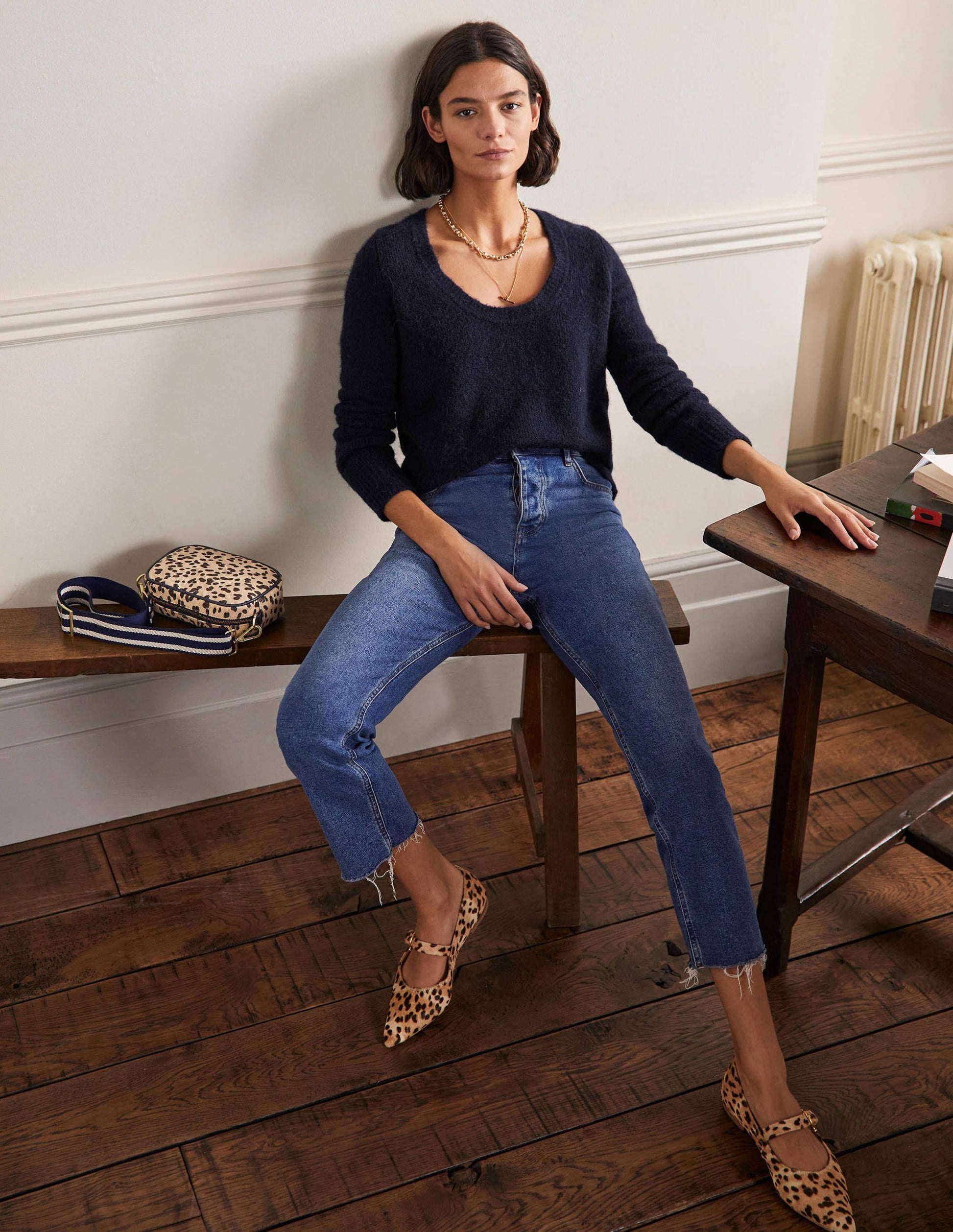 Scoop Neck Fluffy Sweater-Navy-4