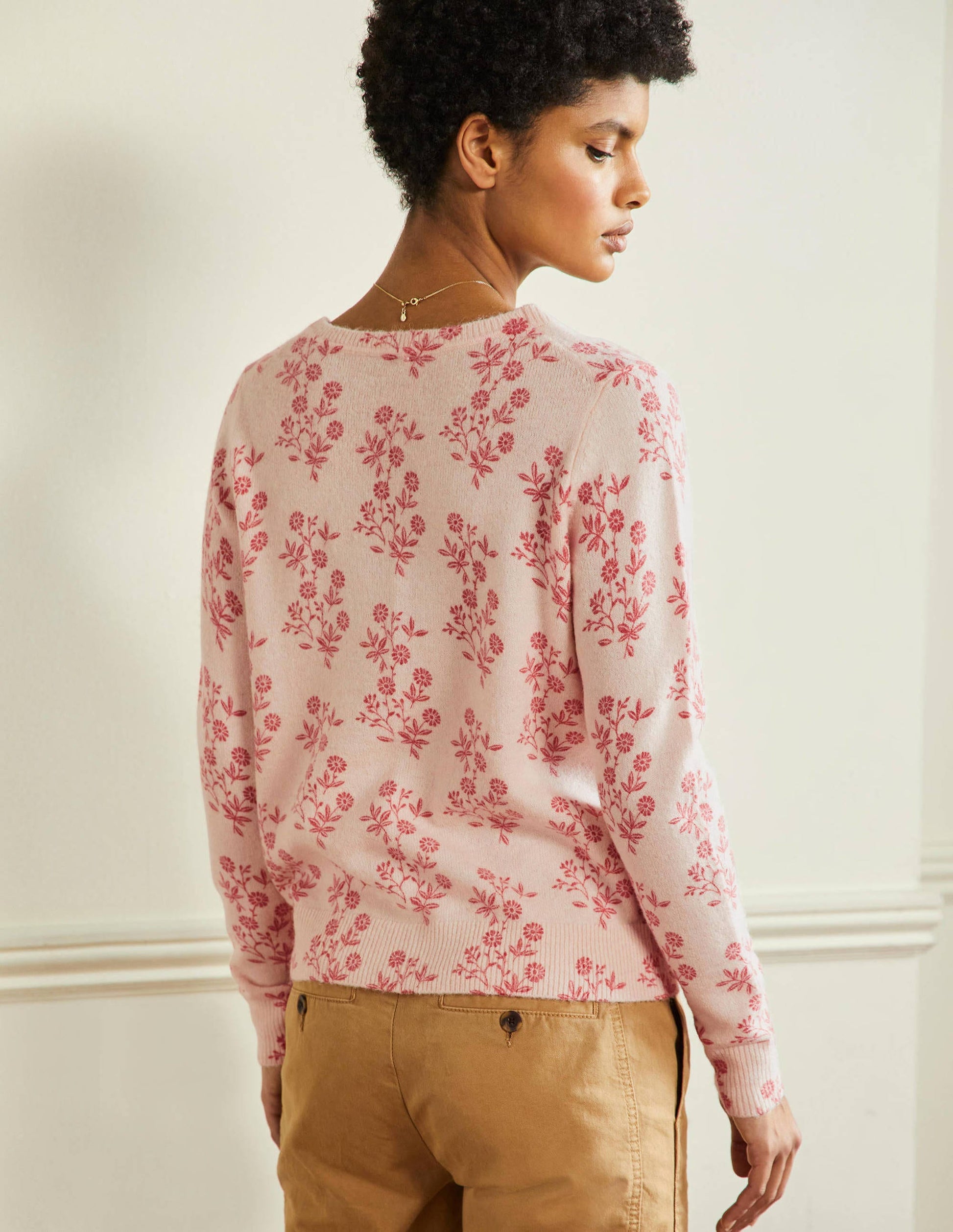 Anita Printed Fluffy Cardigan-Milkshake, Leafy Cluster-3