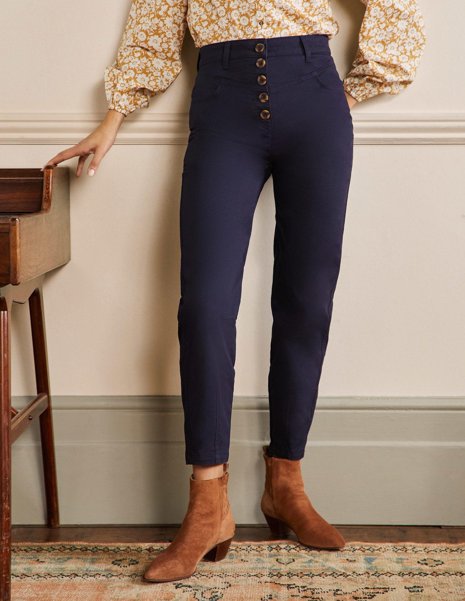 Tapered Chino Pants-Navy-4