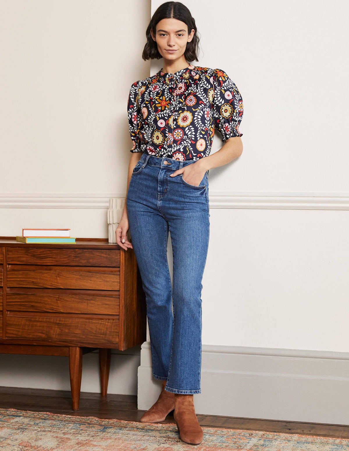 Cropped Flare Jeans-Mid Vintage - Image 1