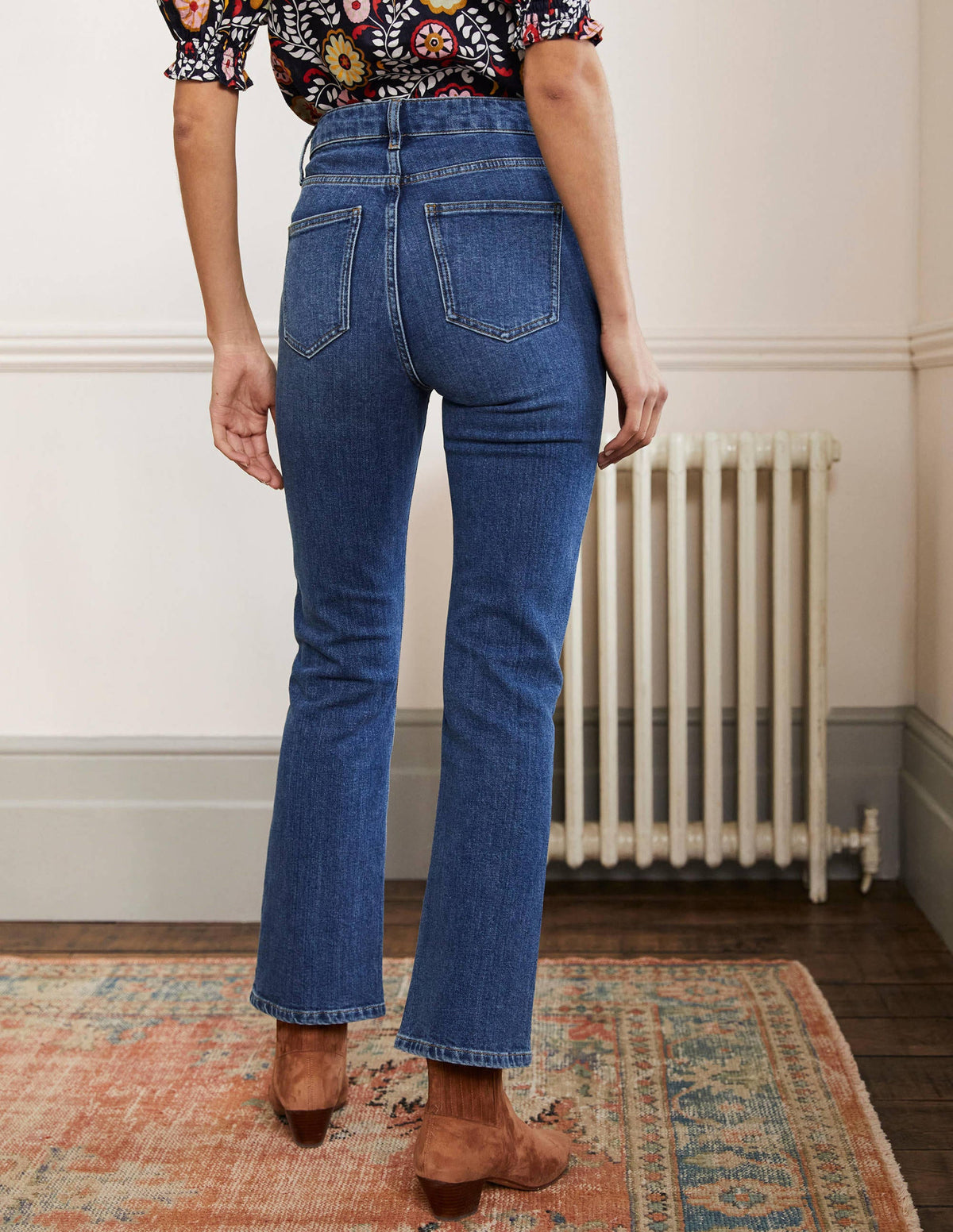 Cropped Flare Jeans-Mid Vintage - Image 3