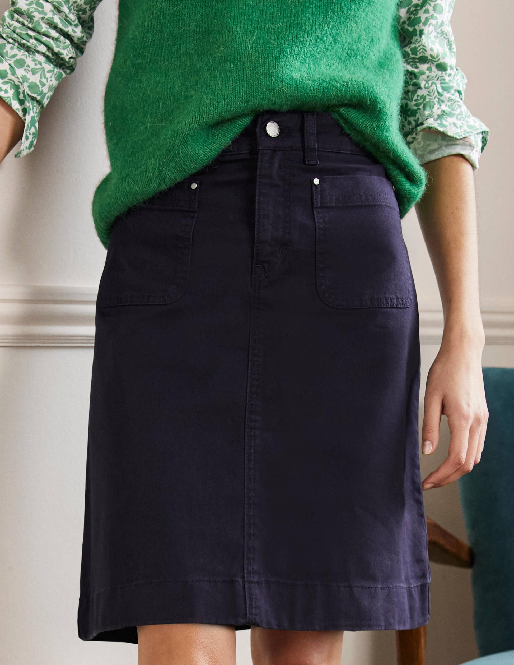 Patch Pocket Skirt-Navy-4
