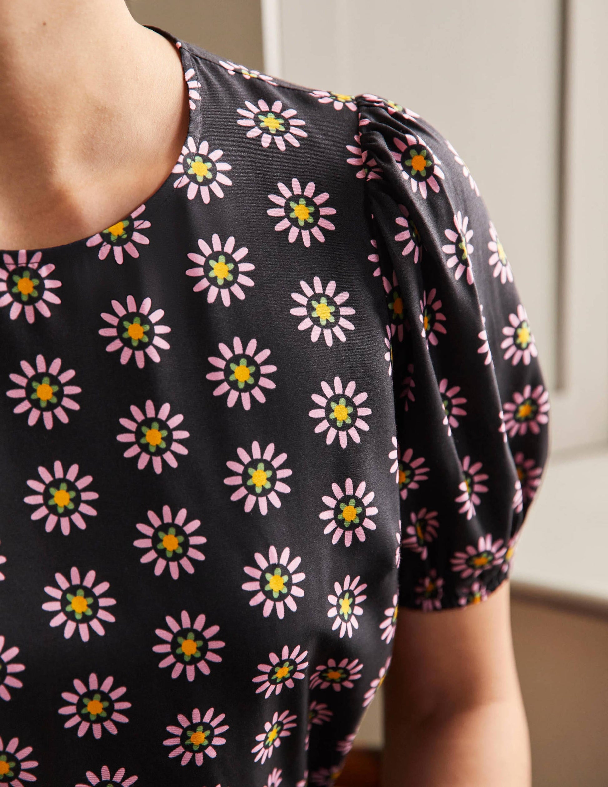 Adriana Puff Sleeve Top-Black and Formica Pink, Daisy-2