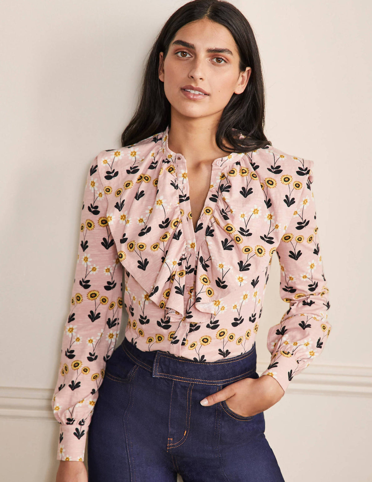Ruffle Front Jersey Shirt-Milkshake, Delicate Daisy-1