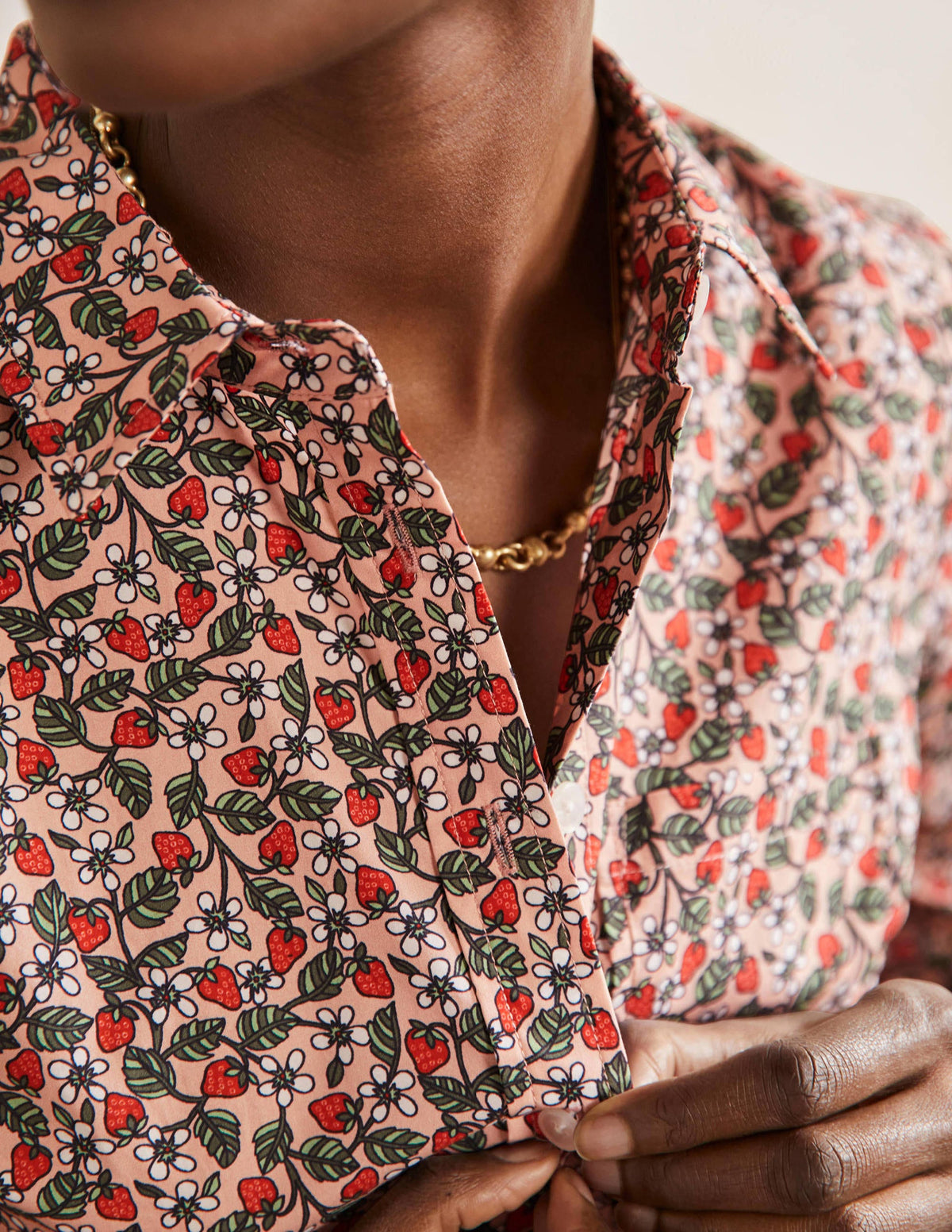 Classic Cotton Shirt-Milkshake, Flora Berry - Image 2