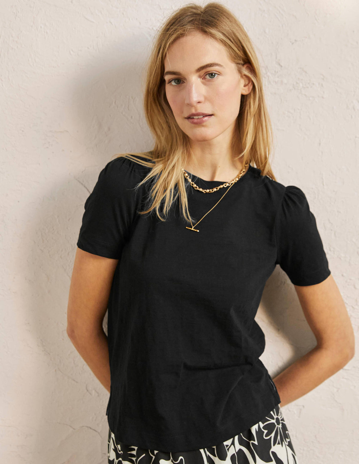 Puff Sleeve Cotton T-Shirt-Black-4
