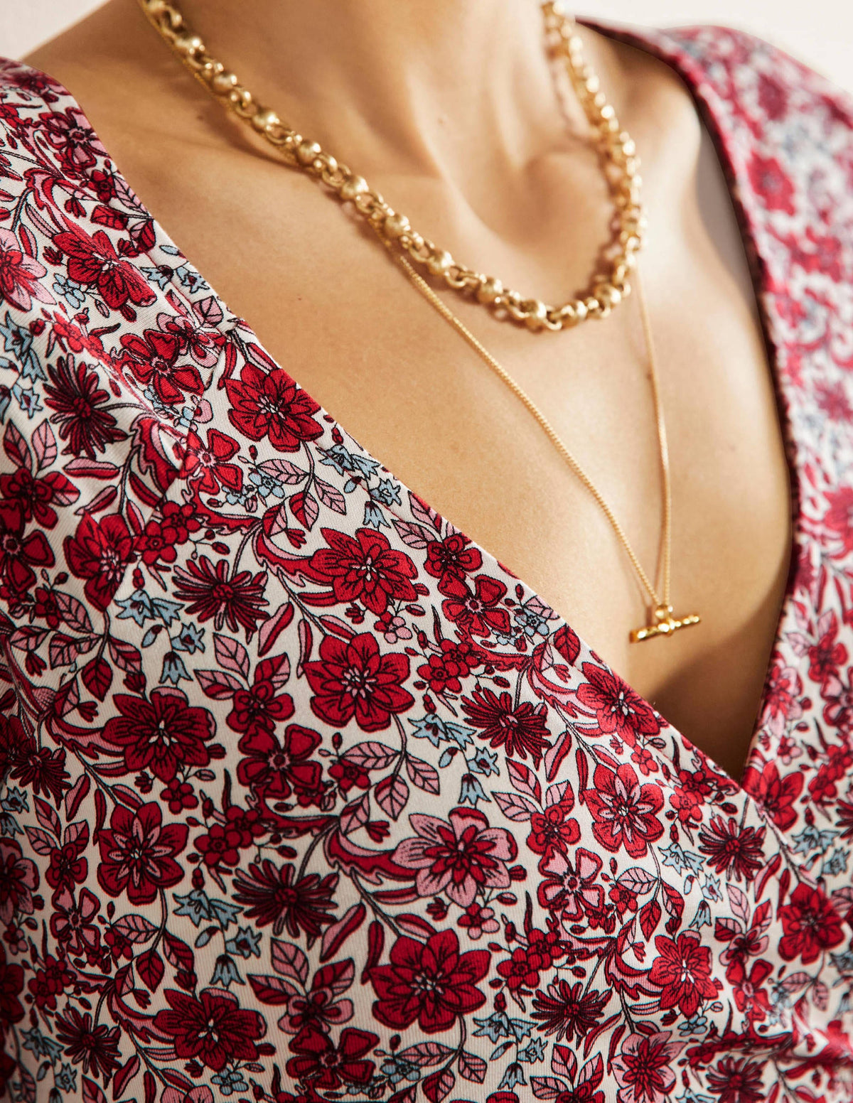 Short Sleeve Wrap Top-Red / Dusty Blue, Floret Bloom-2