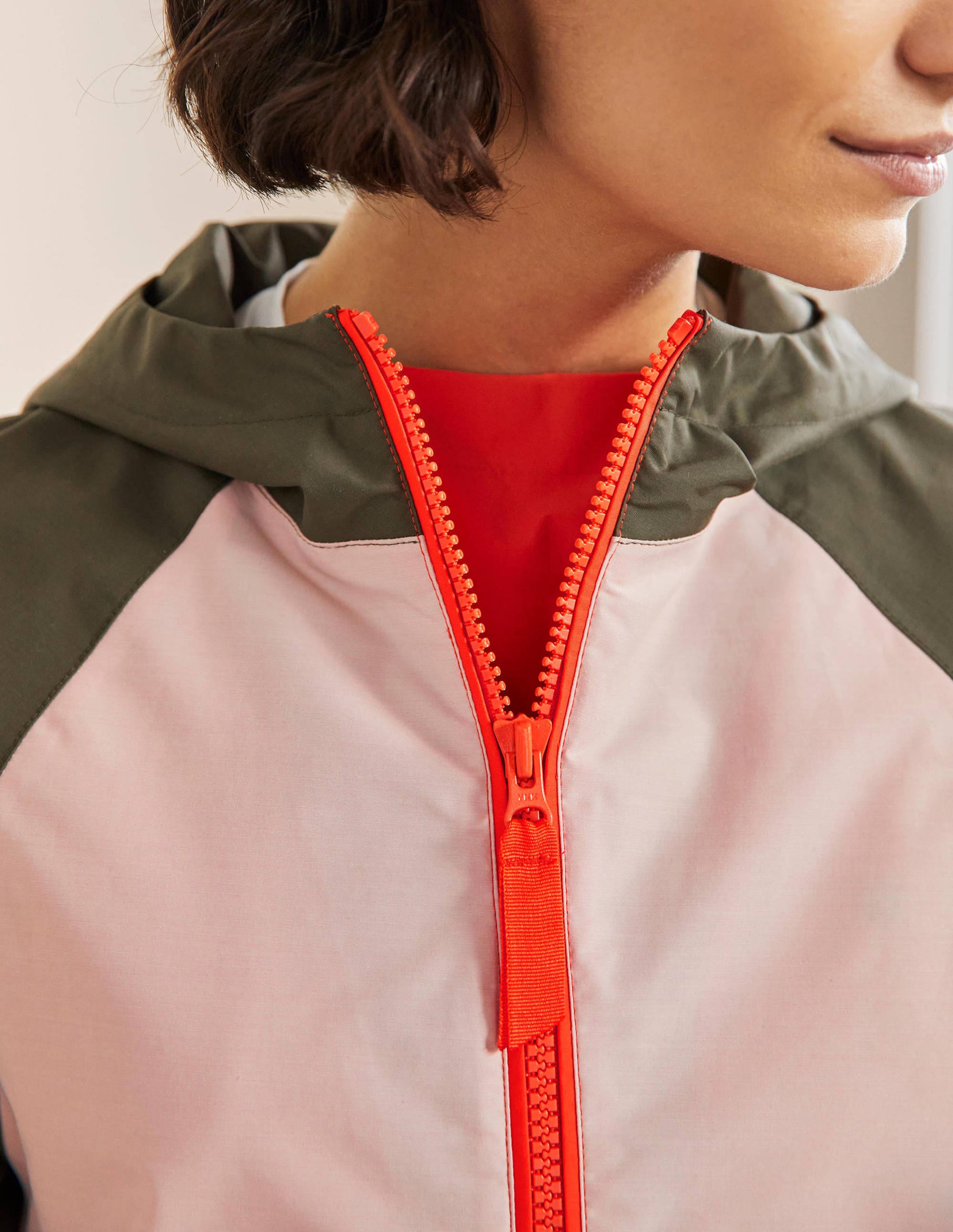 Belle Packaway Anorak-Milkshake/Khaki - Image 2