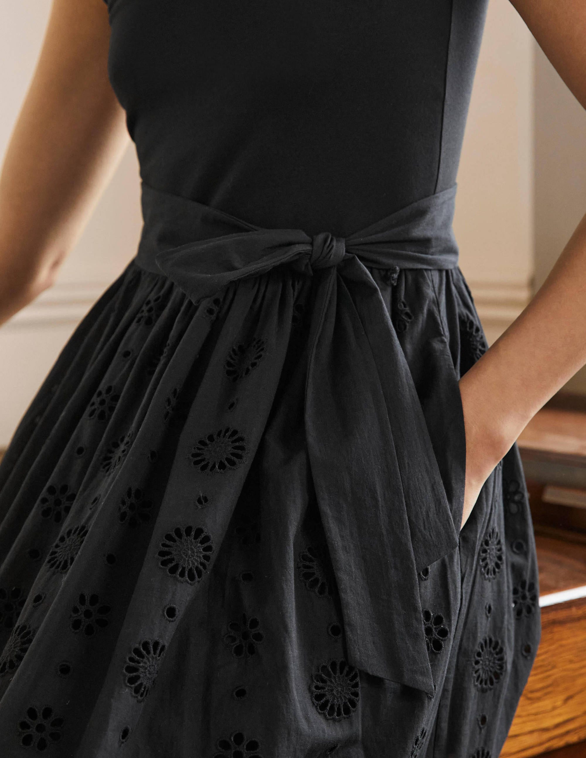 Broderie Mix Midi Dress-Black - Image 2