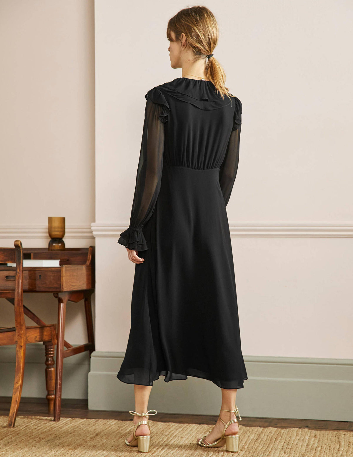 Lara Ruffle Detail Midi Dress-Black - Image 3