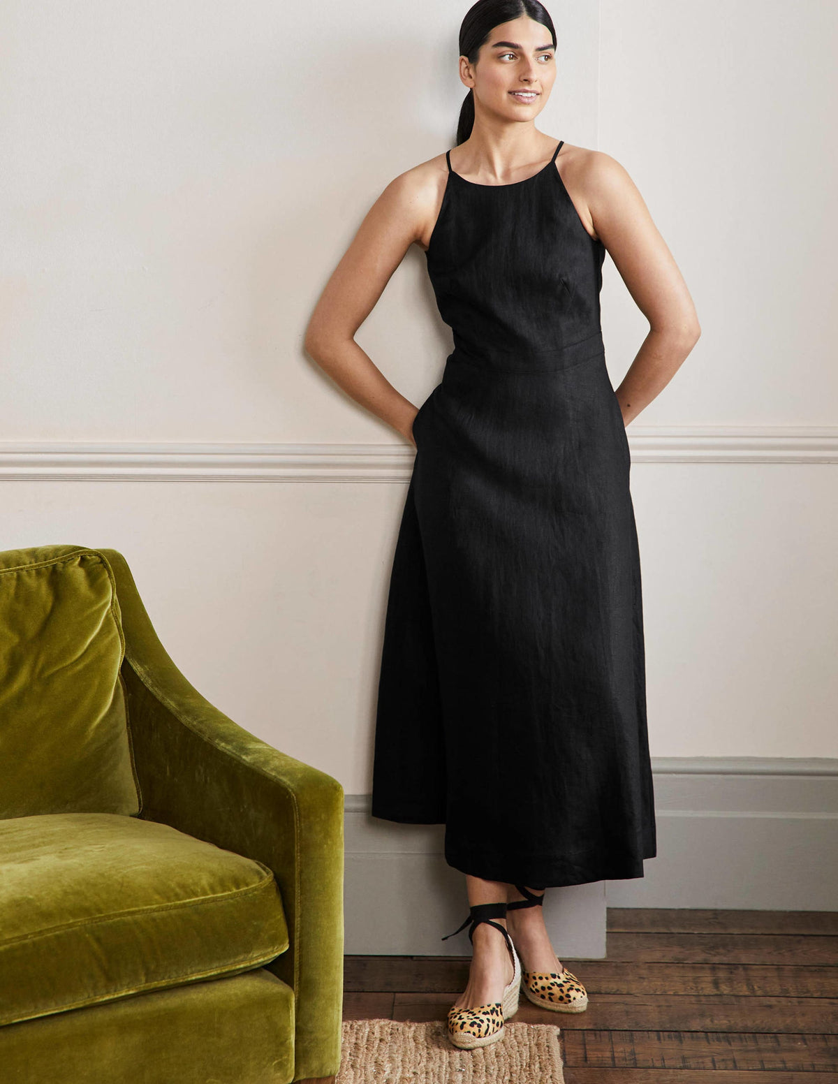 Halterneck Linen Midi Dress-Black - Image 4
