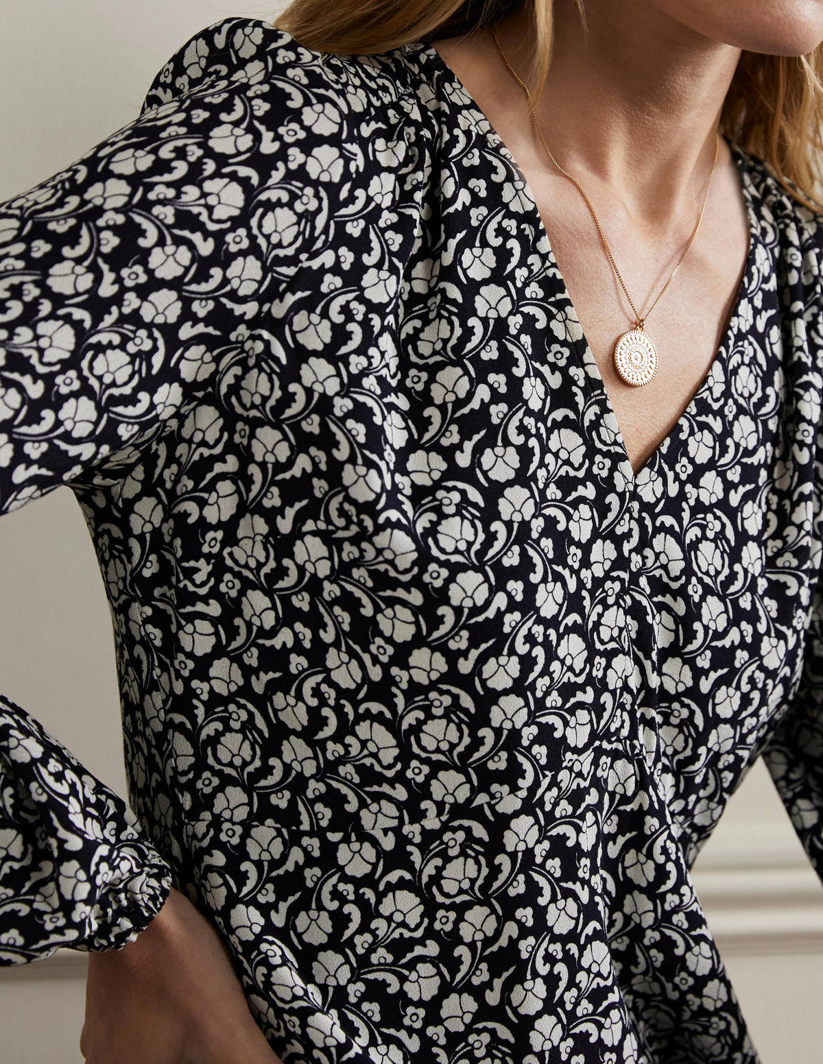 V-Neck Tea Dress-Navy, Delicate Bud-2