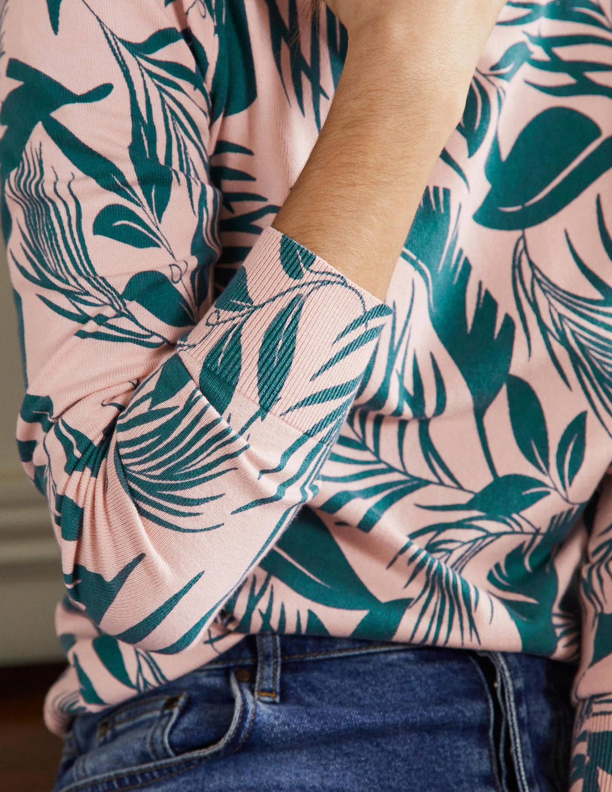 Cotton Crew Neck Sweater-Milkshake, Tropic Foliage - Image 2