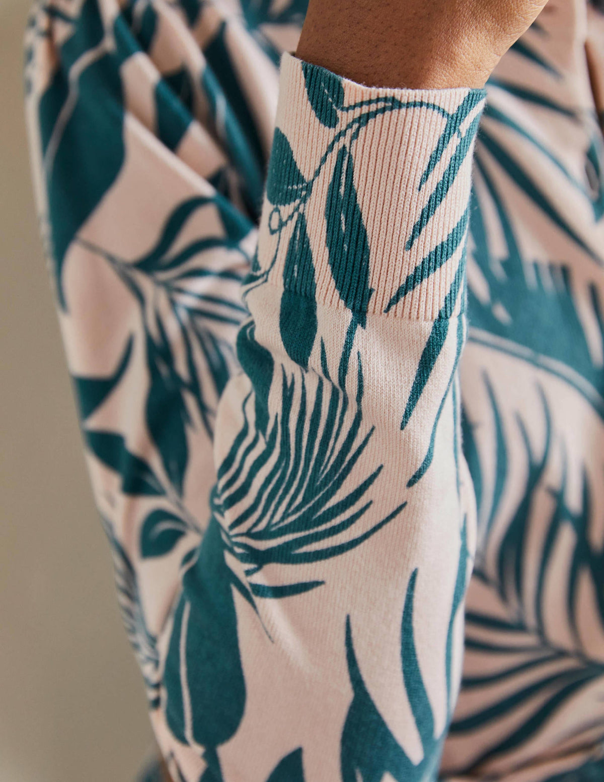 Cotton Crew Neck Cardigan-Milkshake, Tropic Foliage - Image 5