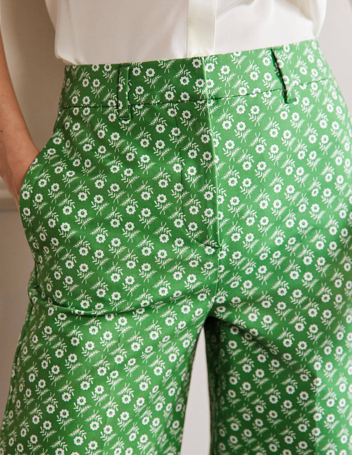 High Waisted Richmond Pants-English Ivy, Loose Sprig-4