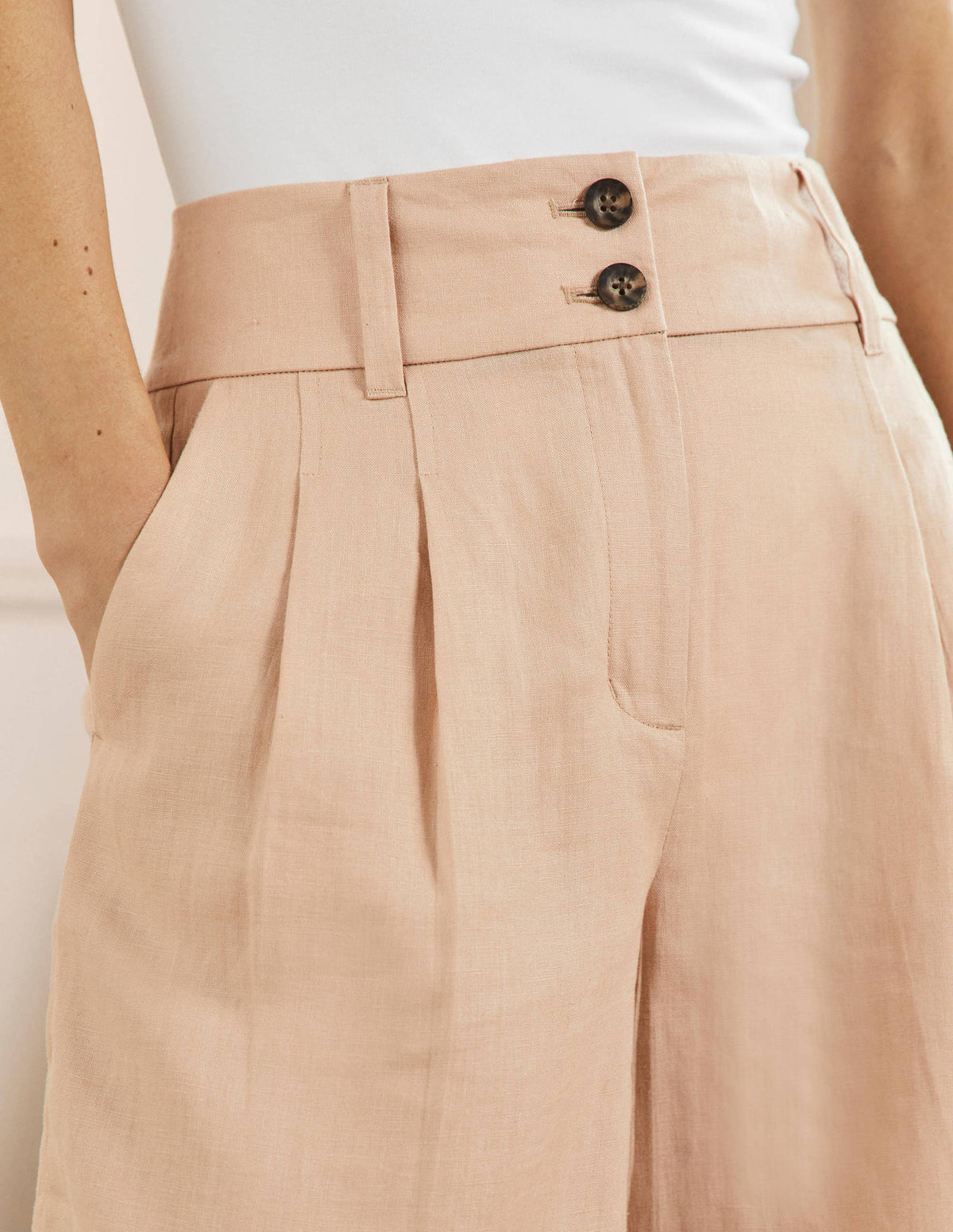 Linen Pleat Shorts-Frappe-2