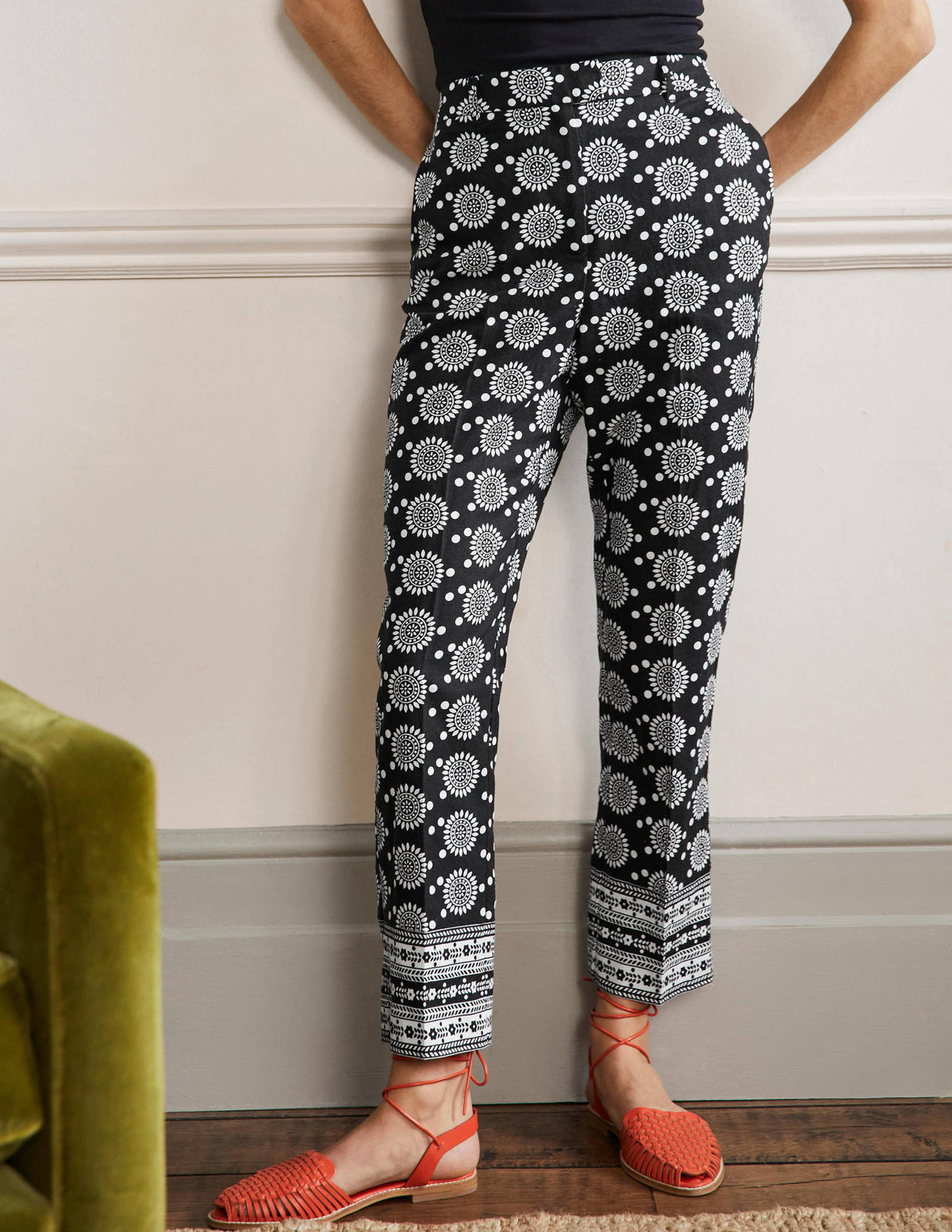 Thea Tailored Linen Pants-Black, Sun Geo-4