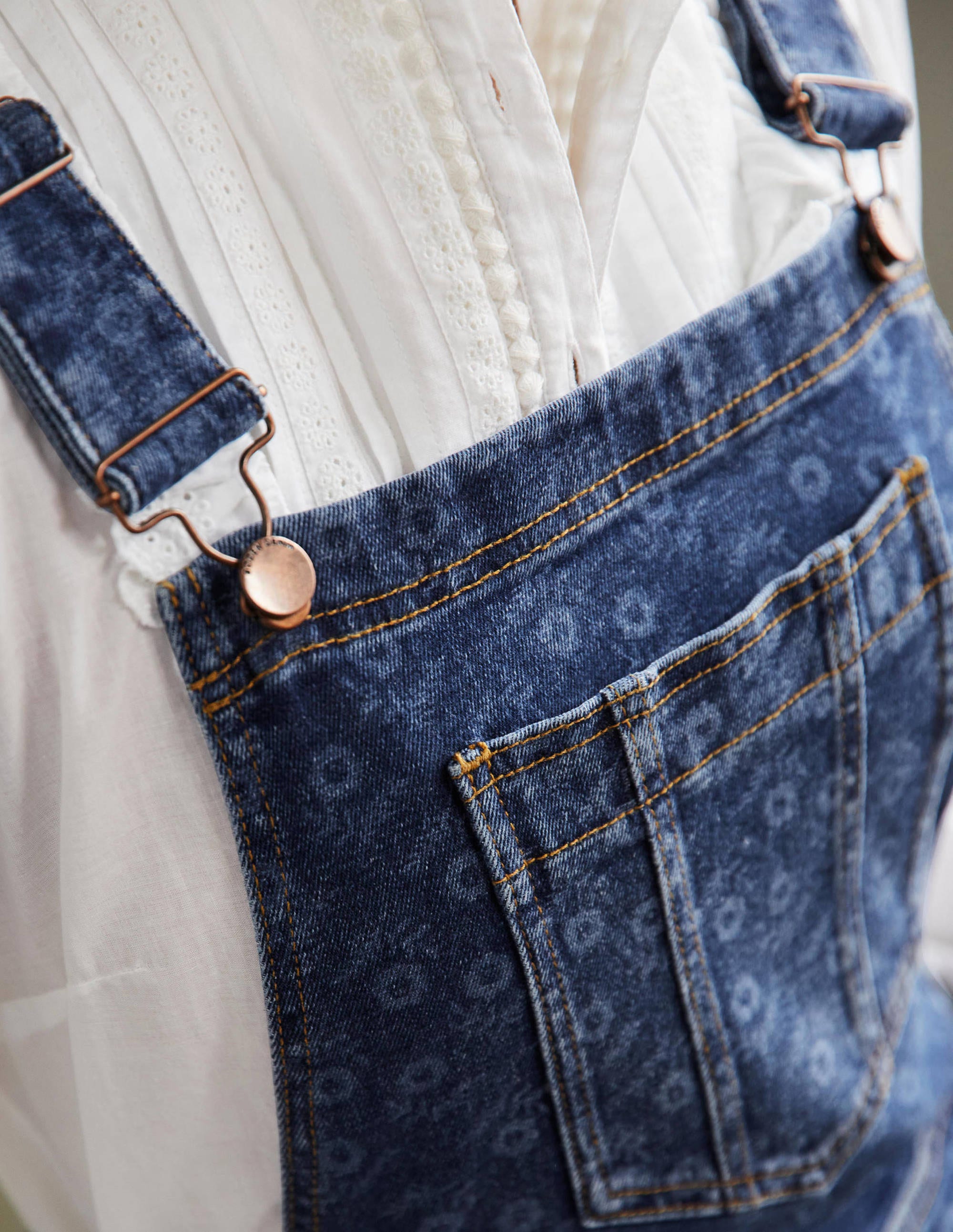 Girlfriend Overalls-Mid Vintage, Loose Sprig - Image 2