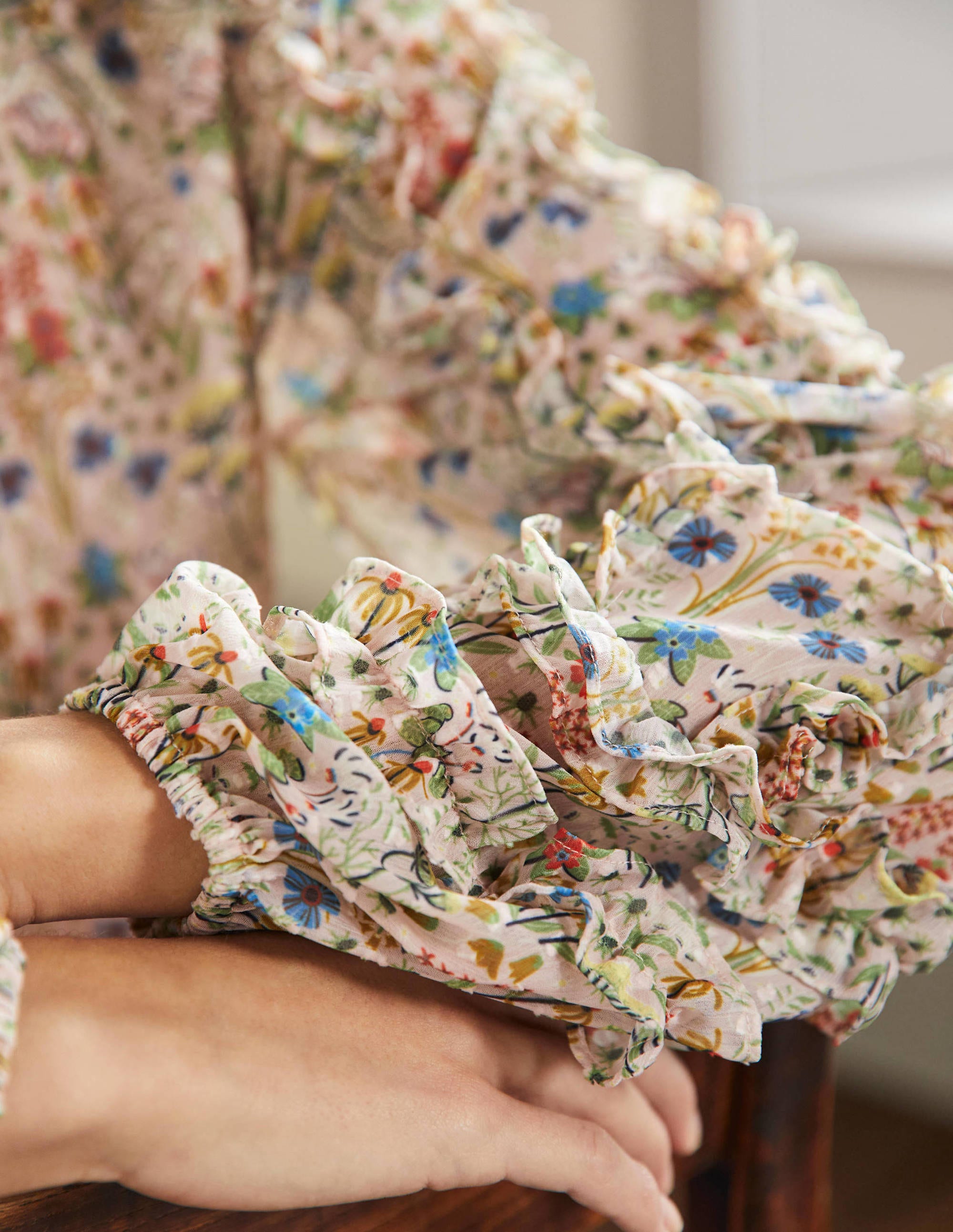 Ruffle Detail Raglan Blouse-Milkshake, Wildflower Bloom - Image 5