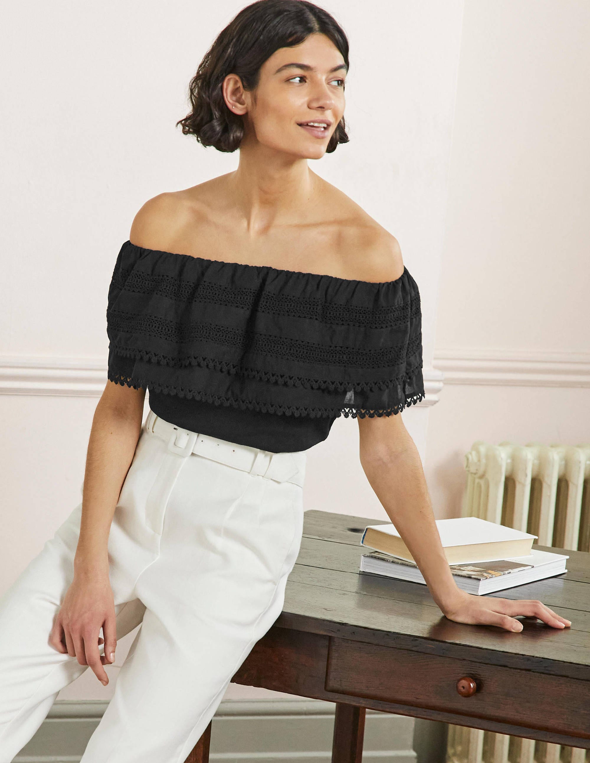Bardot Woven Mix Detail Top-Black - Image 4