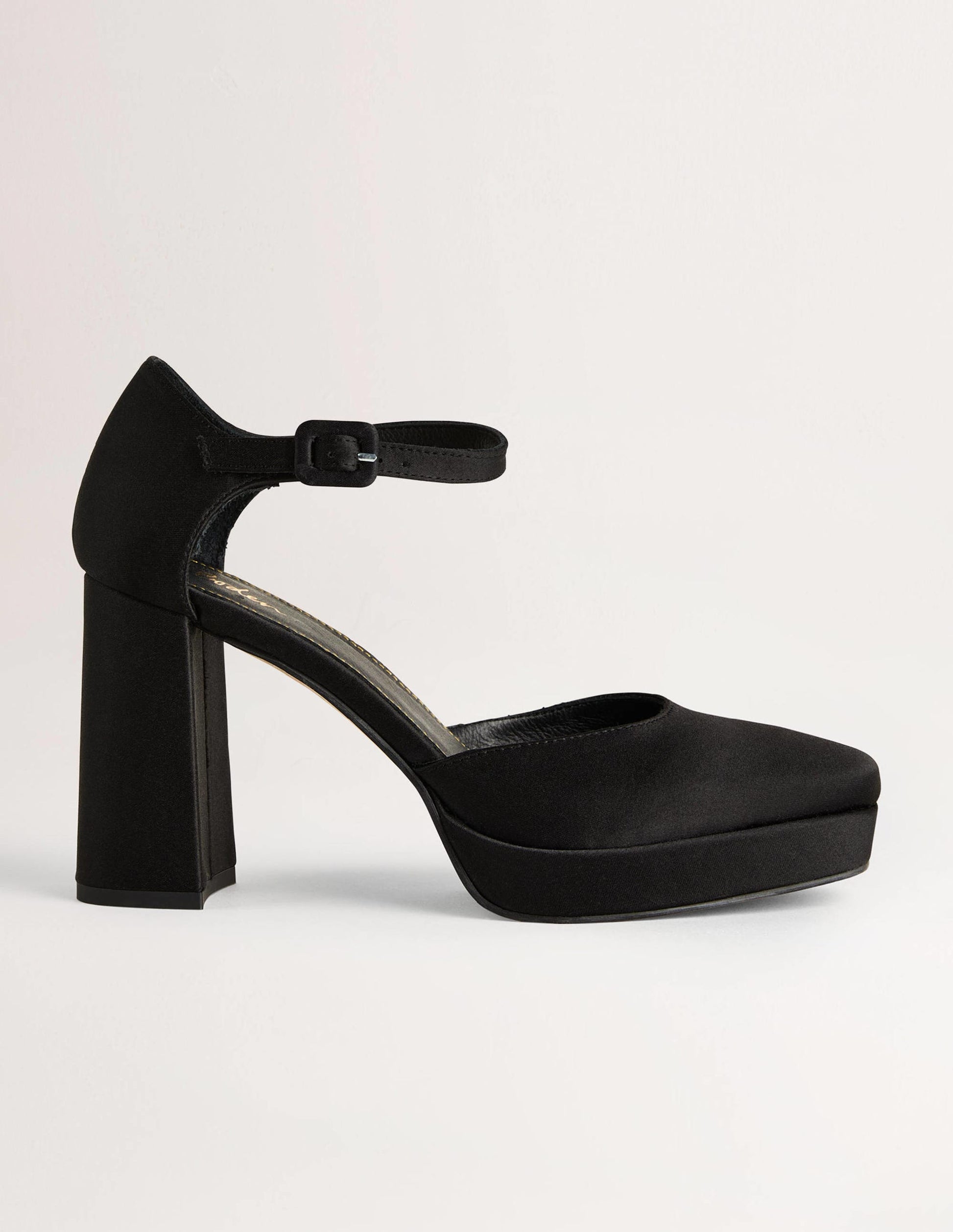 Closed-Toe Heeled Platforms-Black-1