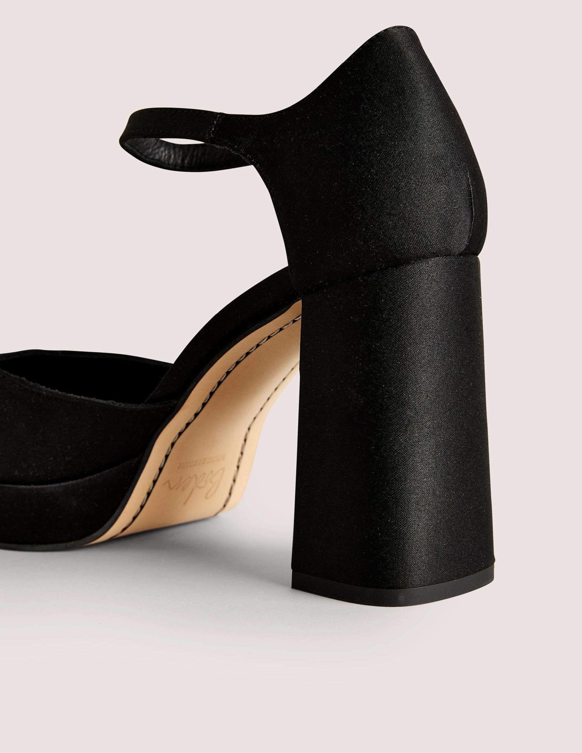 Closed-Toe Heeled Platforms-Black - Image 3