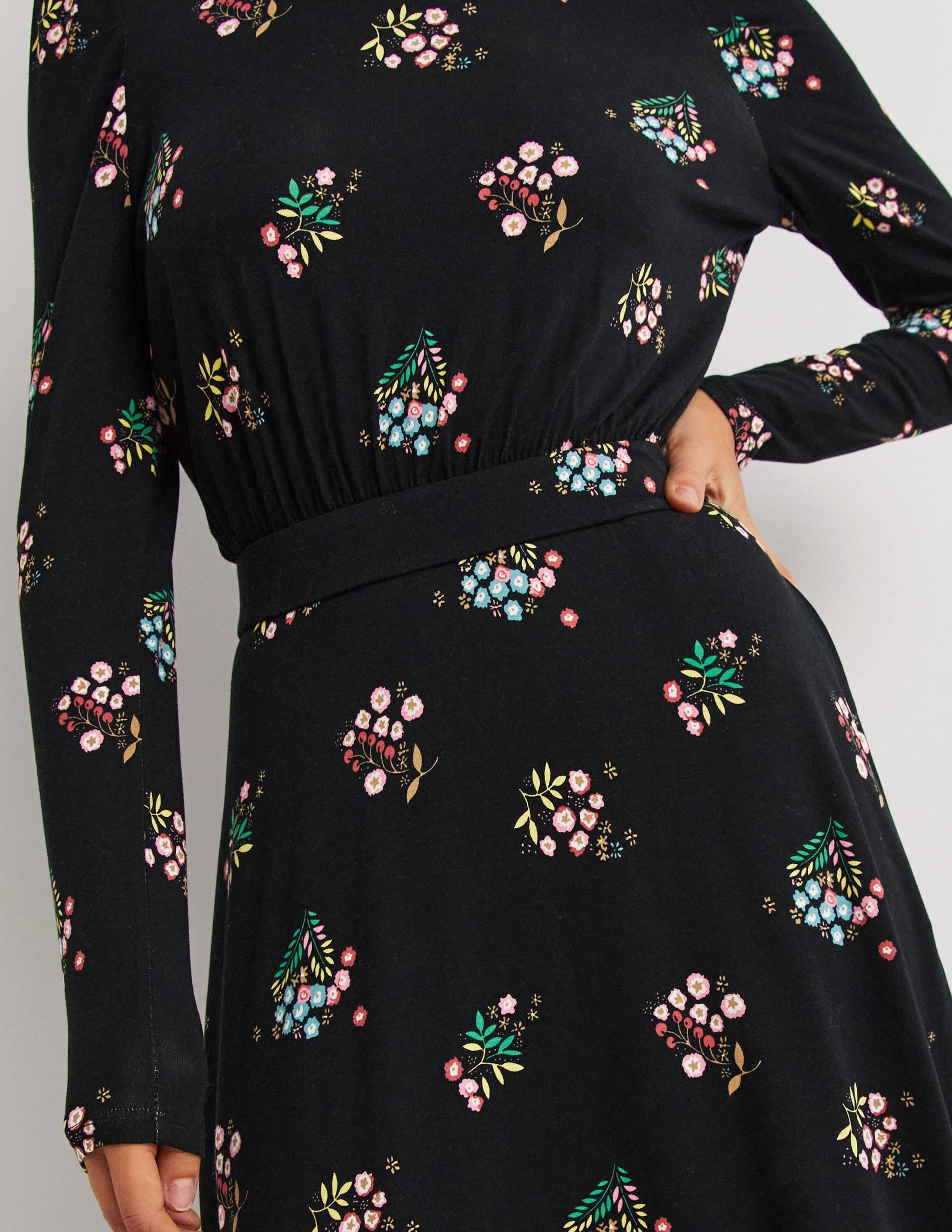 Puff Sleeve Jersey Midi Dress-Black, Delicate Sprig - Image 2