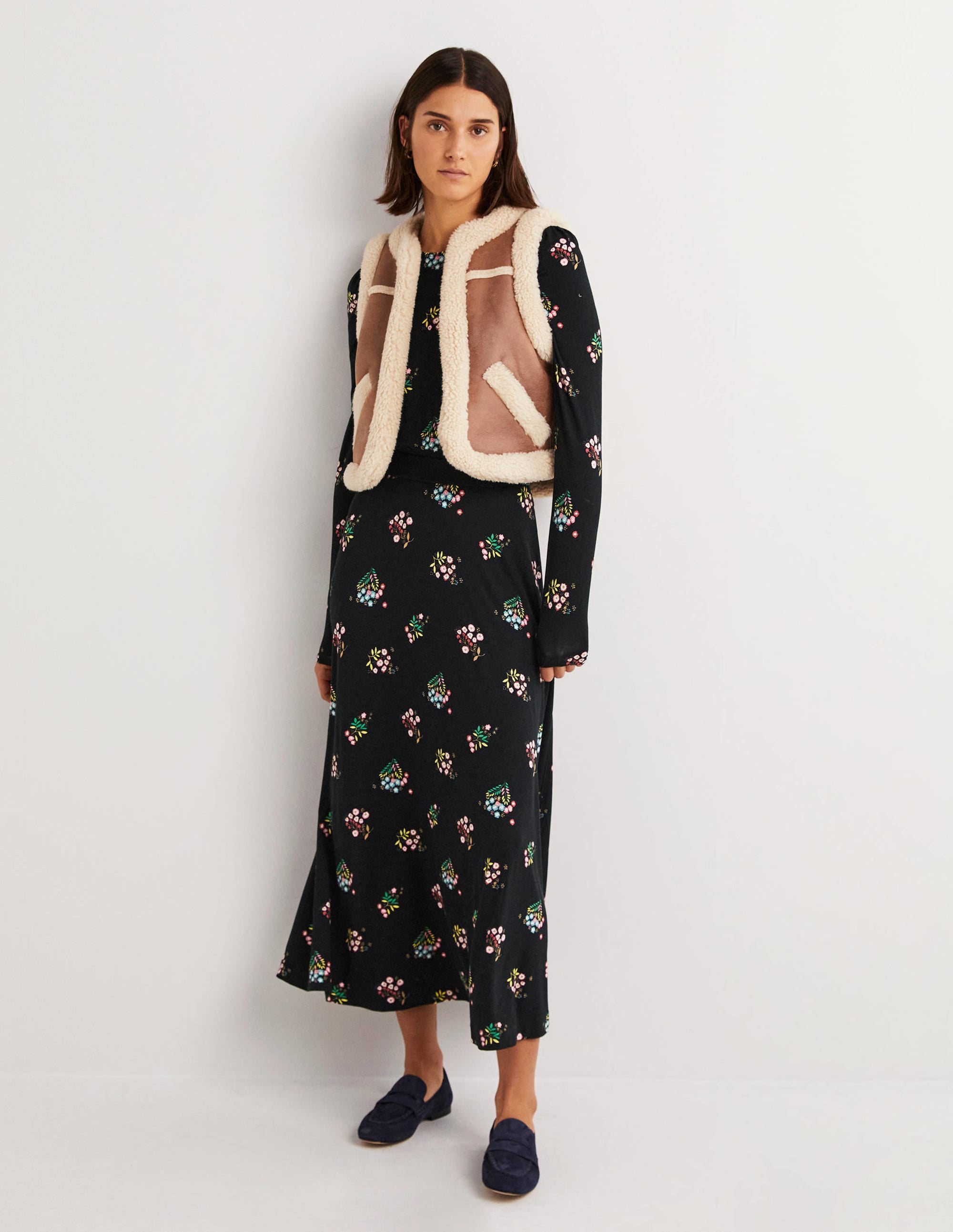 Puff Sleeve Jersey Midi Dress-Black, Delicate Sprig - Image 4