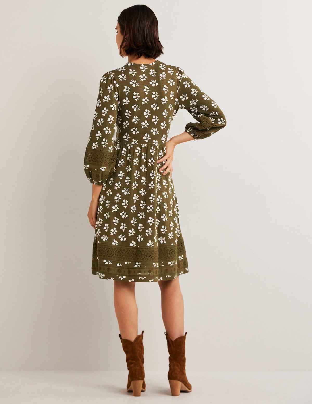 Detail Insert Jersey Dress-Basil, Bouquet Bud - Image 4