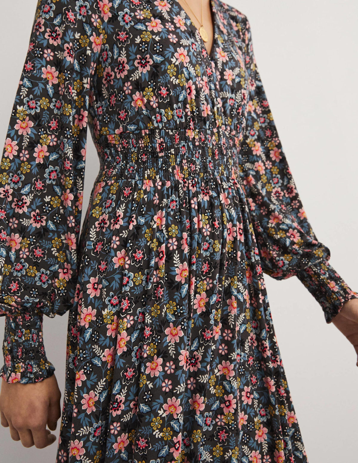 Smocked Jersey Midi Dress-Graphite, Opulent Leaf - Image 2